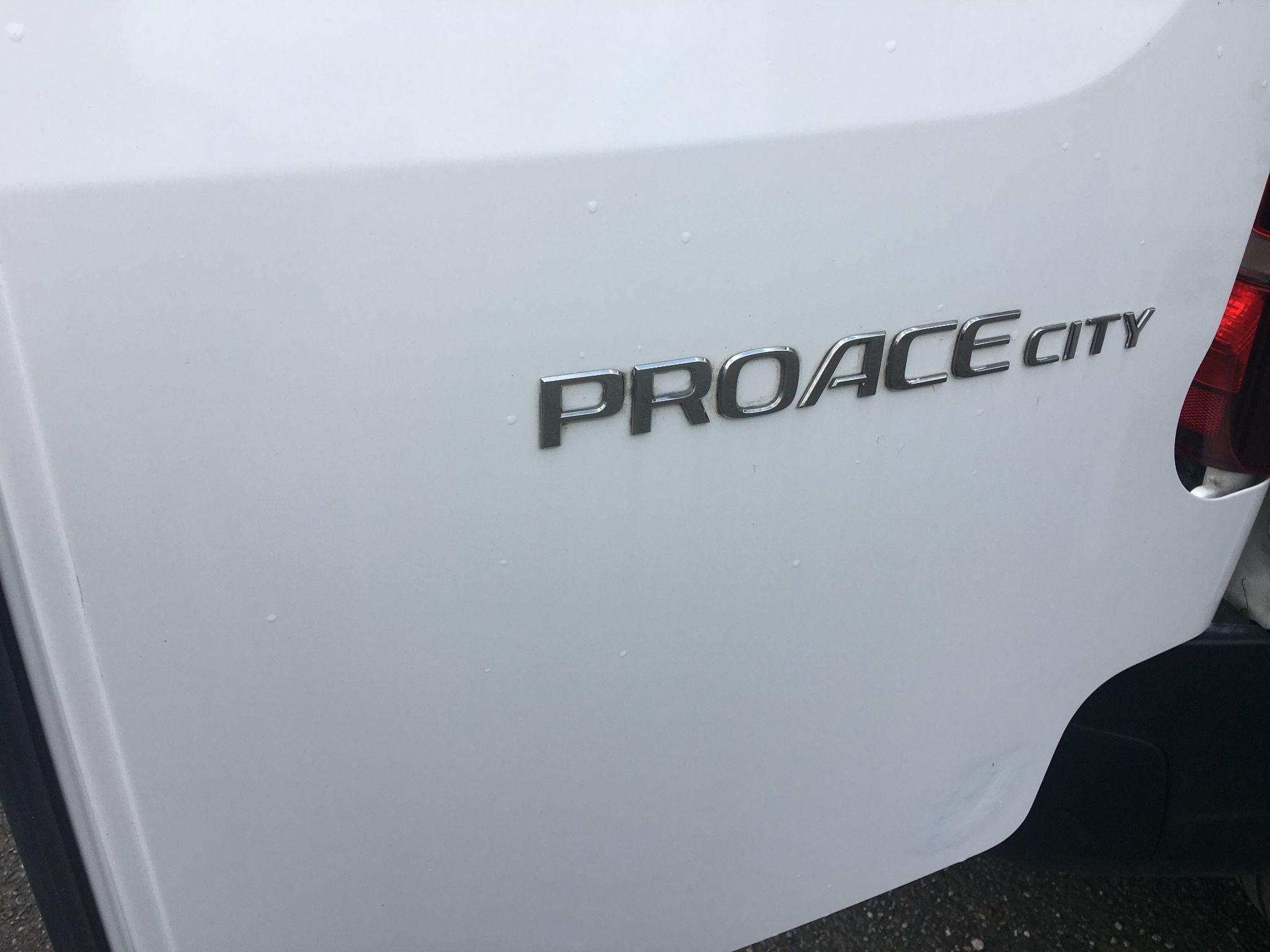 Toyota Proace City Image 22