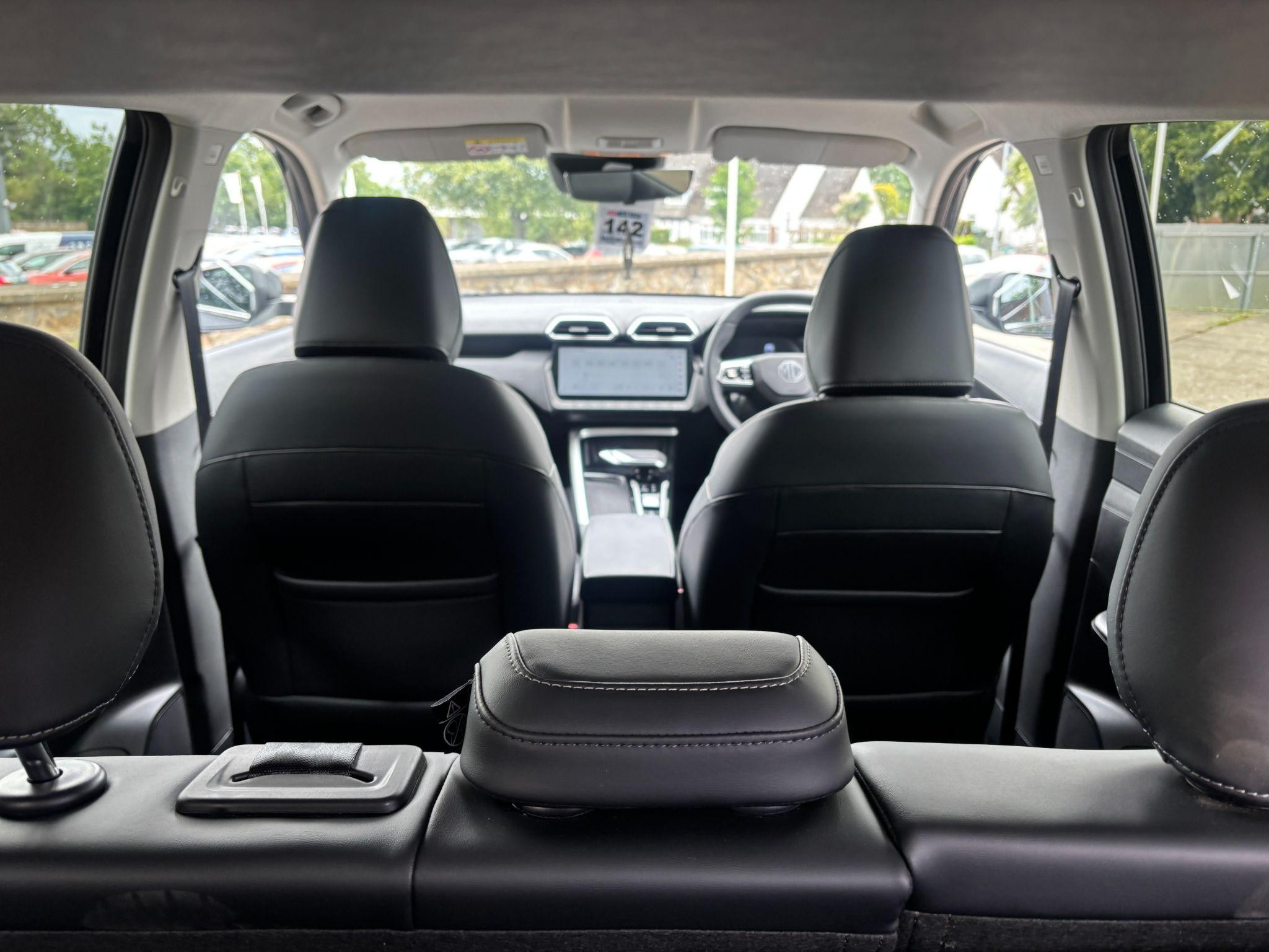 MG ZS Hybrid+ Image 18
