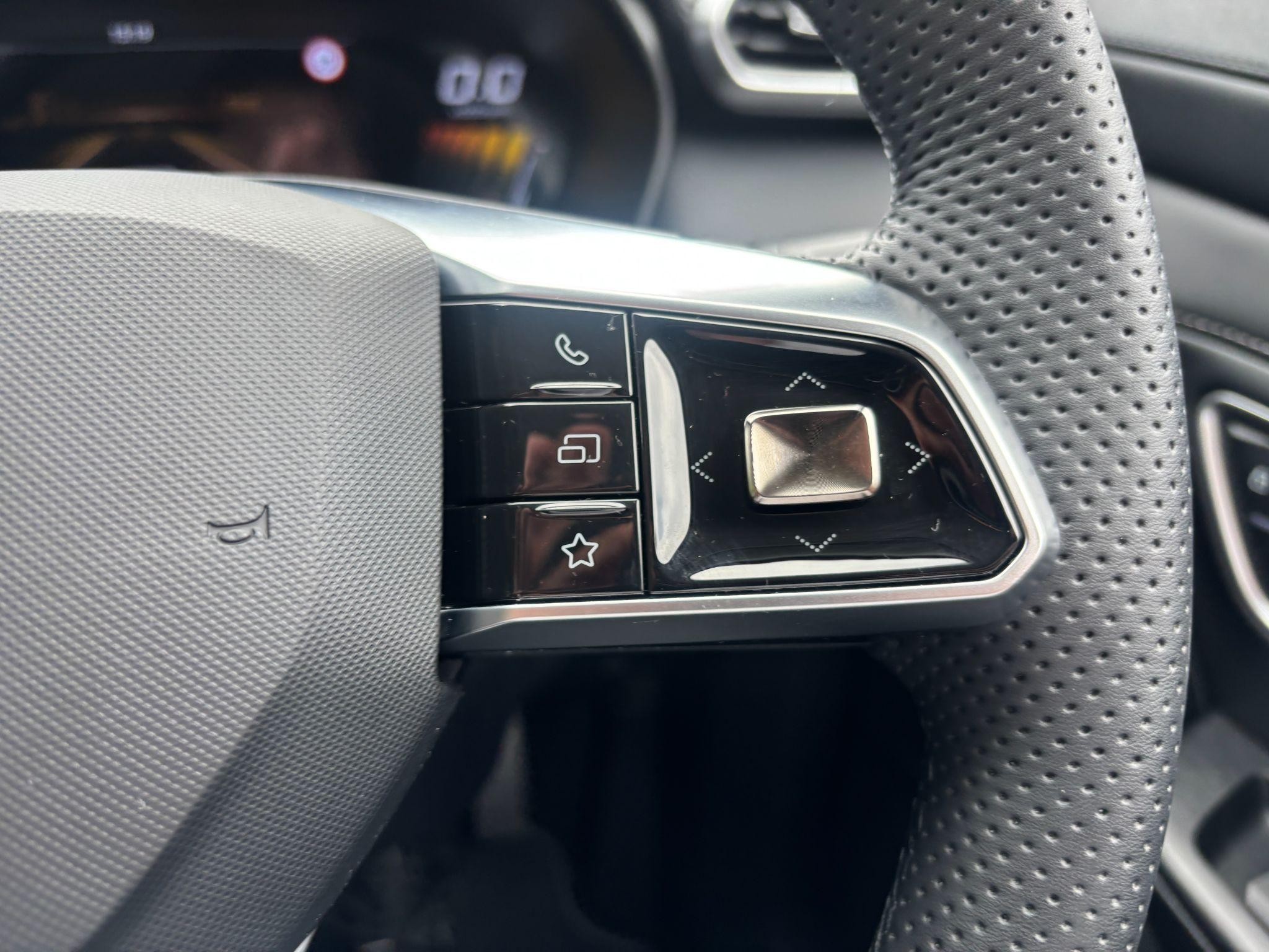 MG ZS Hybrid+ Image 23