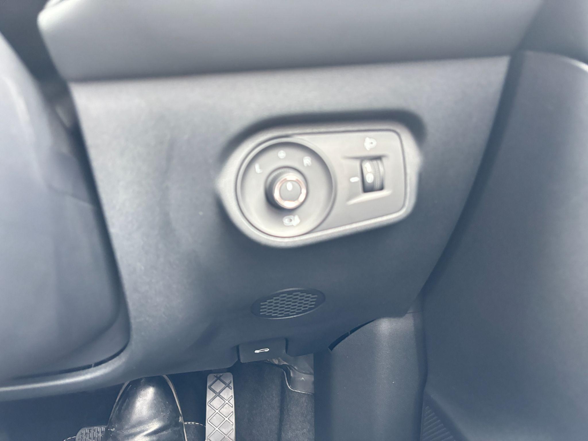 MG ZS Hybrid+ Image 27