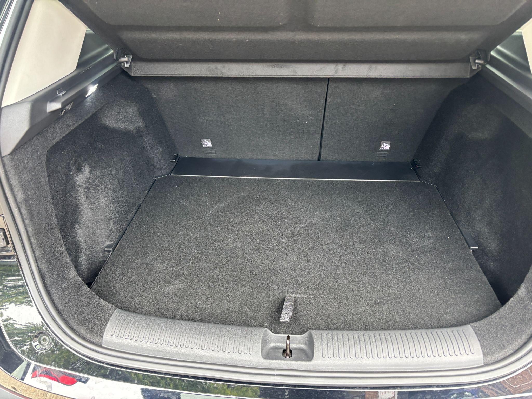 MG ZS Hybrid+ Image 40