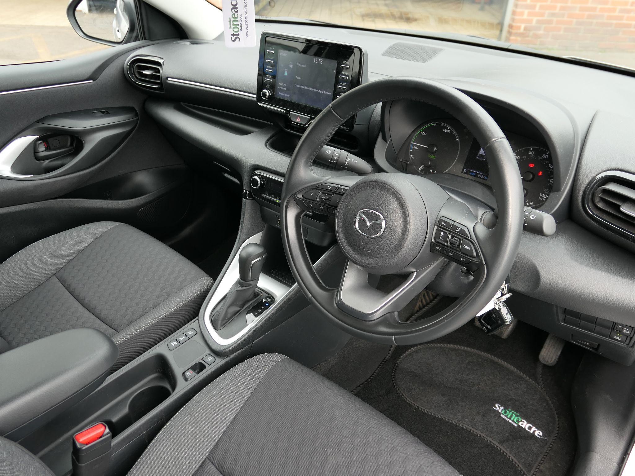 Mazda2 Hybrid Image 9