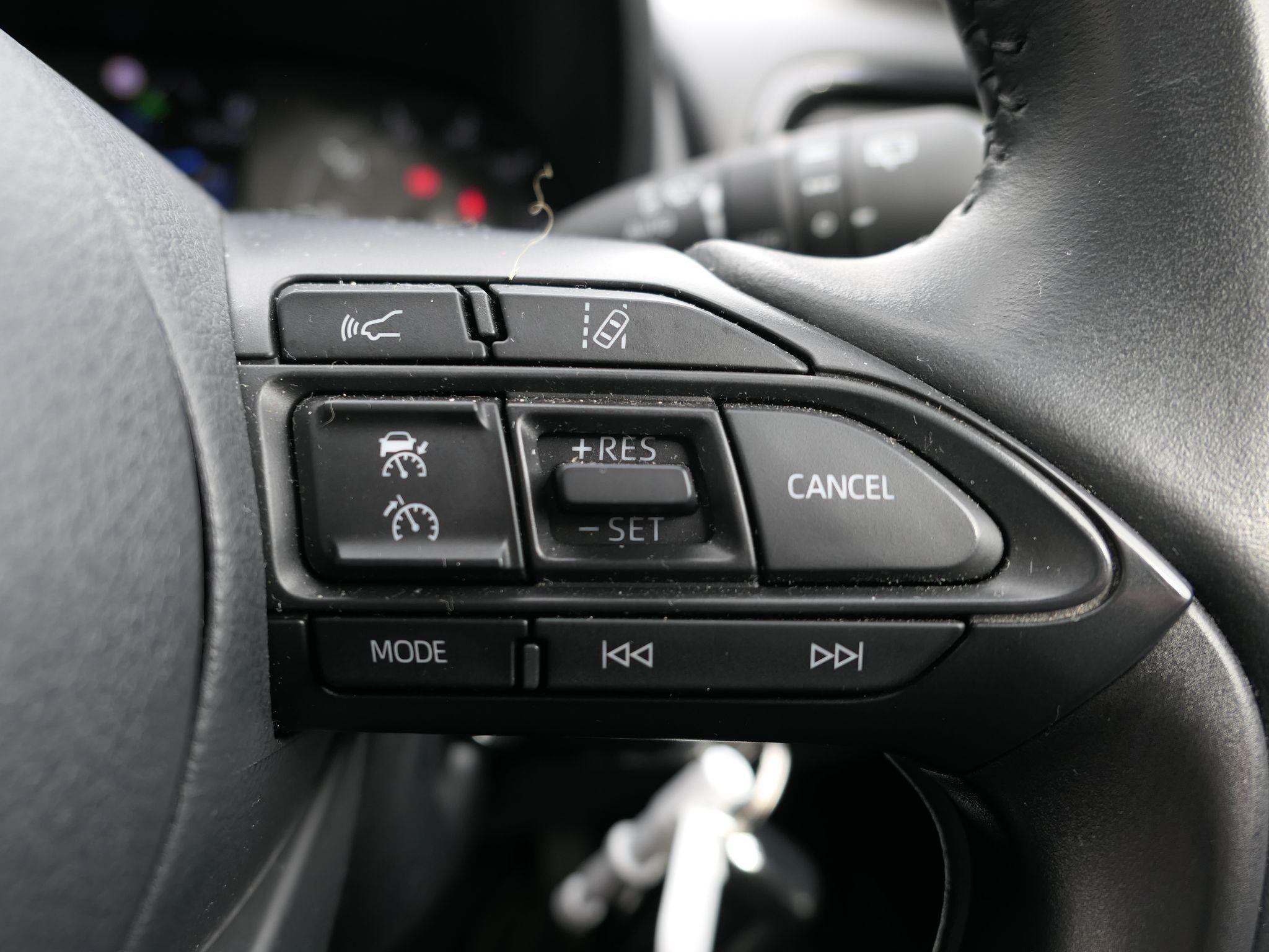 Mazda2 Hybrid Image 17