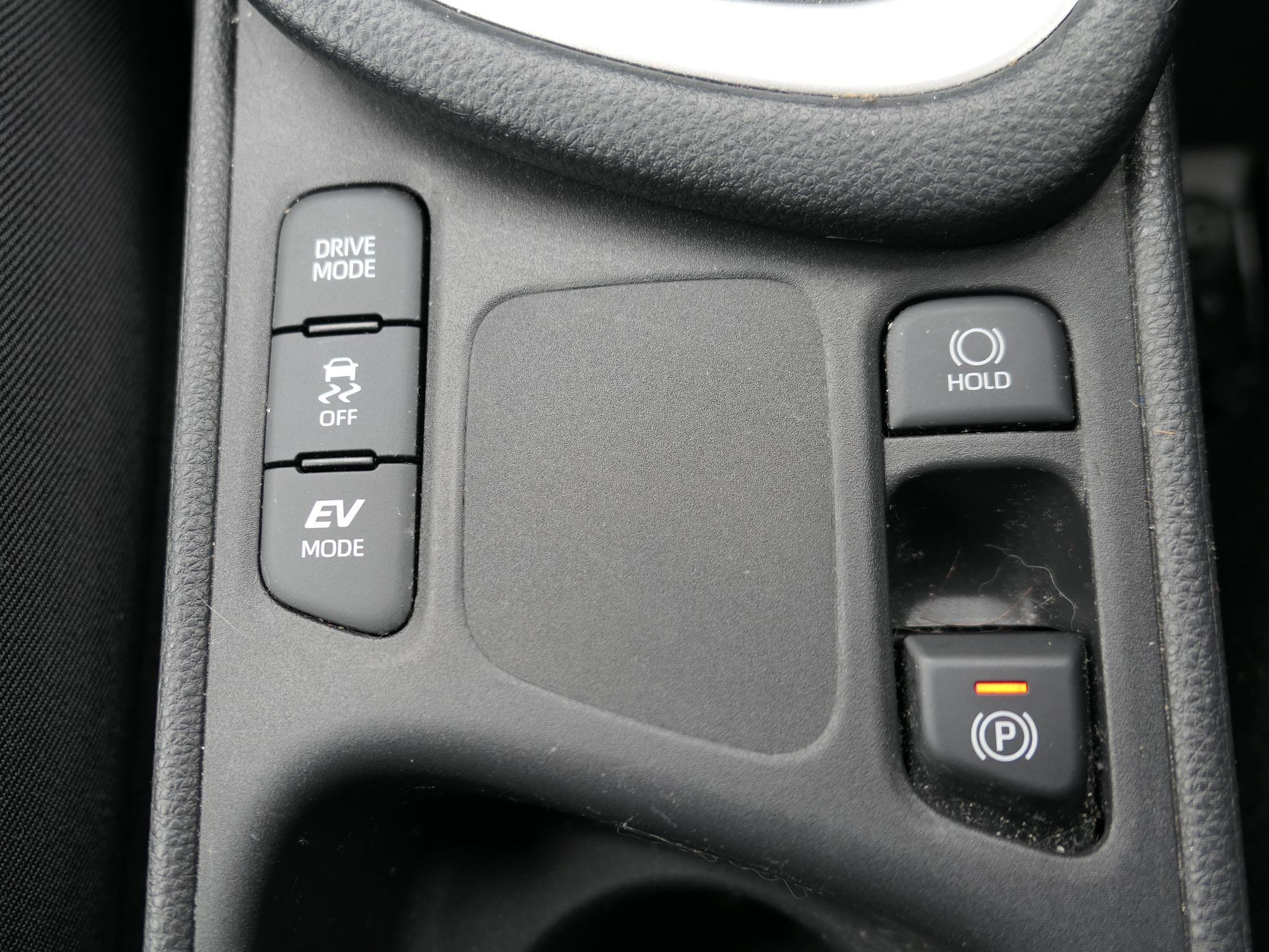 Mazda2 Hybrid Image 19