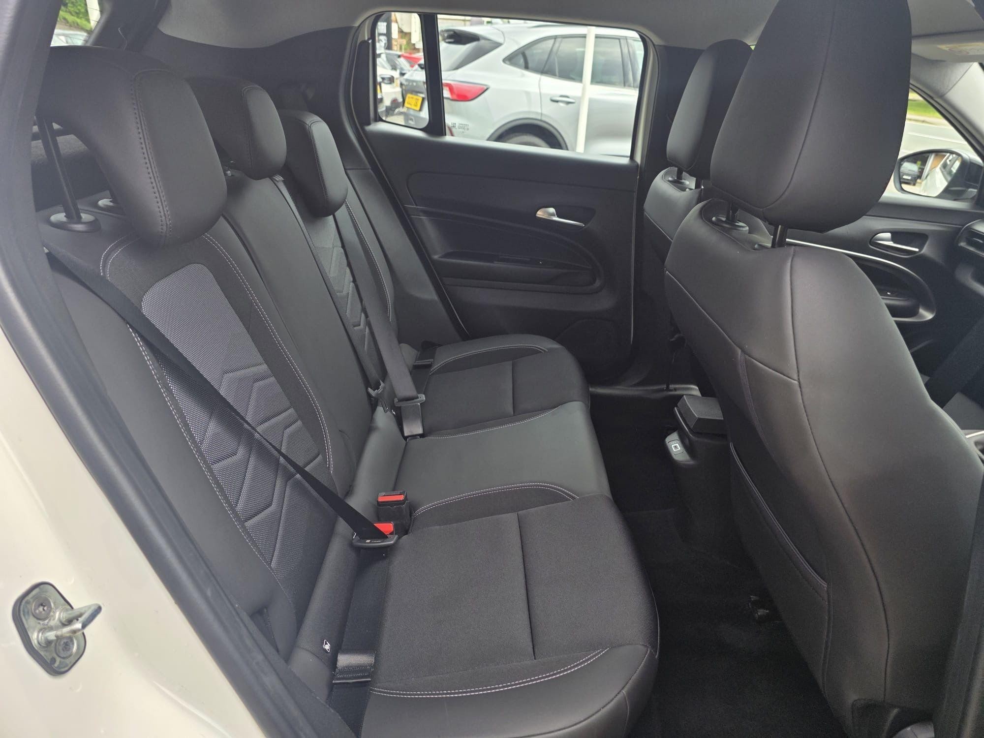 Jeep Avenger Image 17