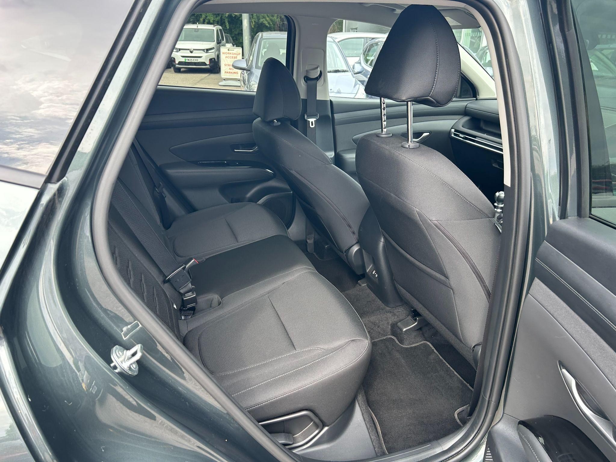 Hyundai TUCSON Image 16