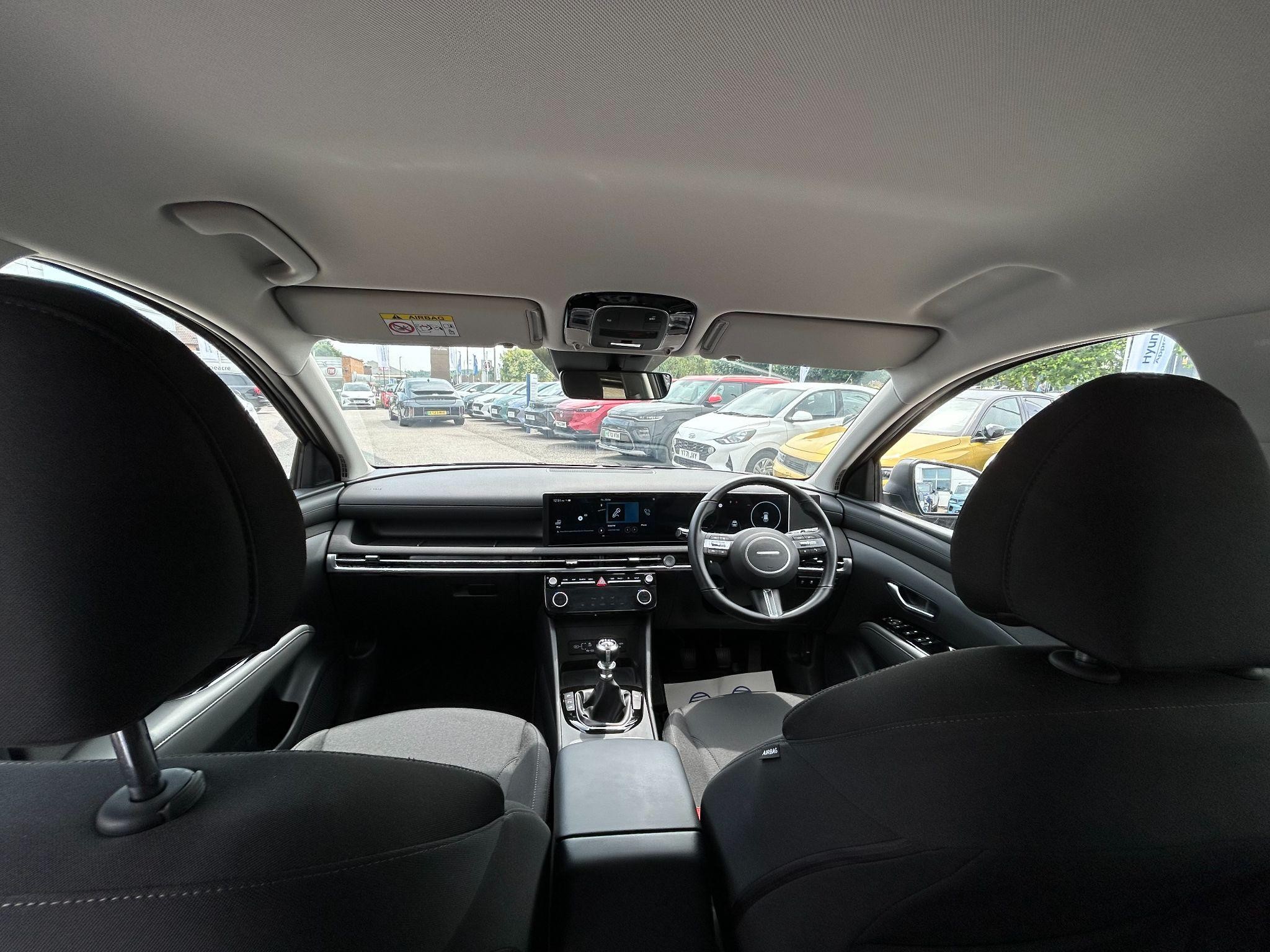 Hyundai TUCSON Image 16
