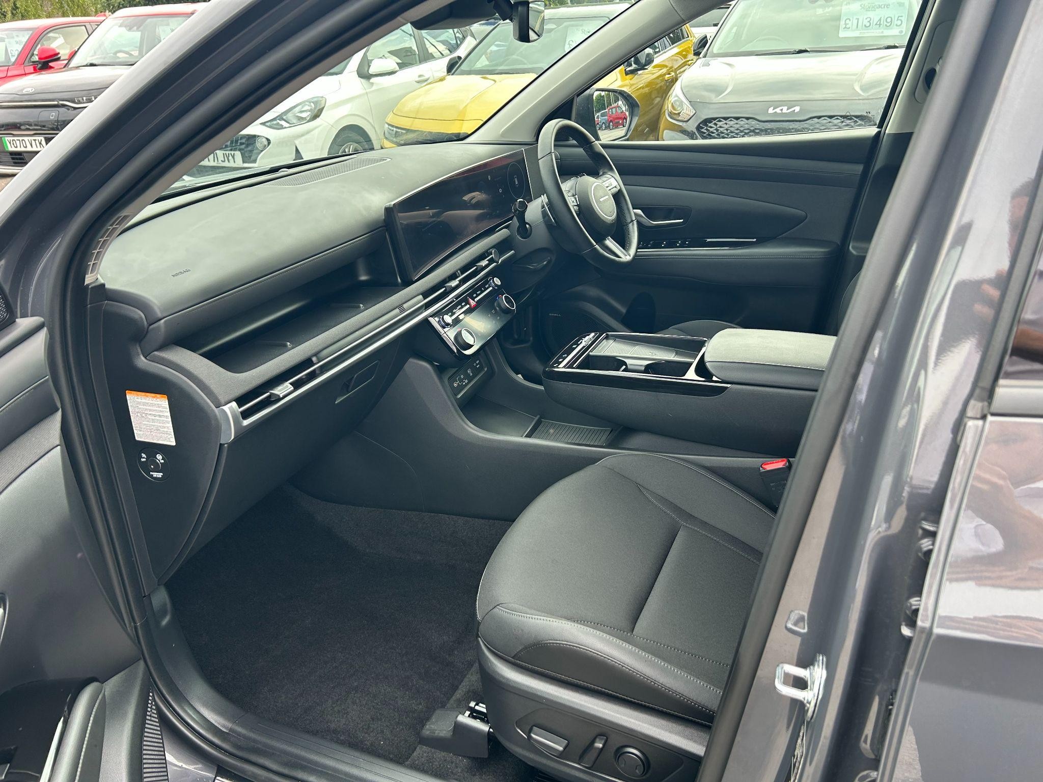 Hyundai TUCSON Image 12