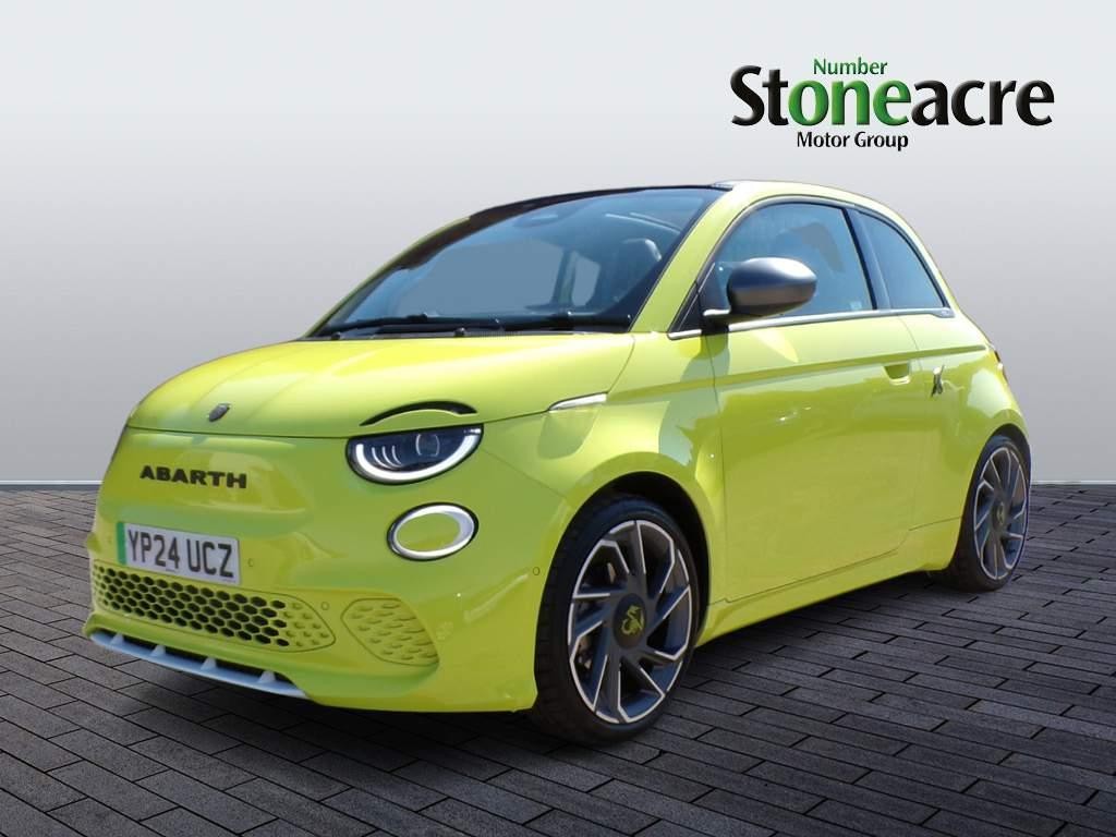 Abarth 500e Cabrio Image 9