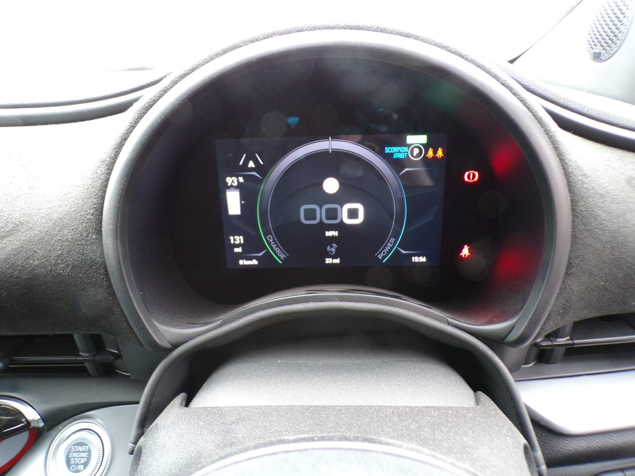 Abarth 500e Cabrio Image 16