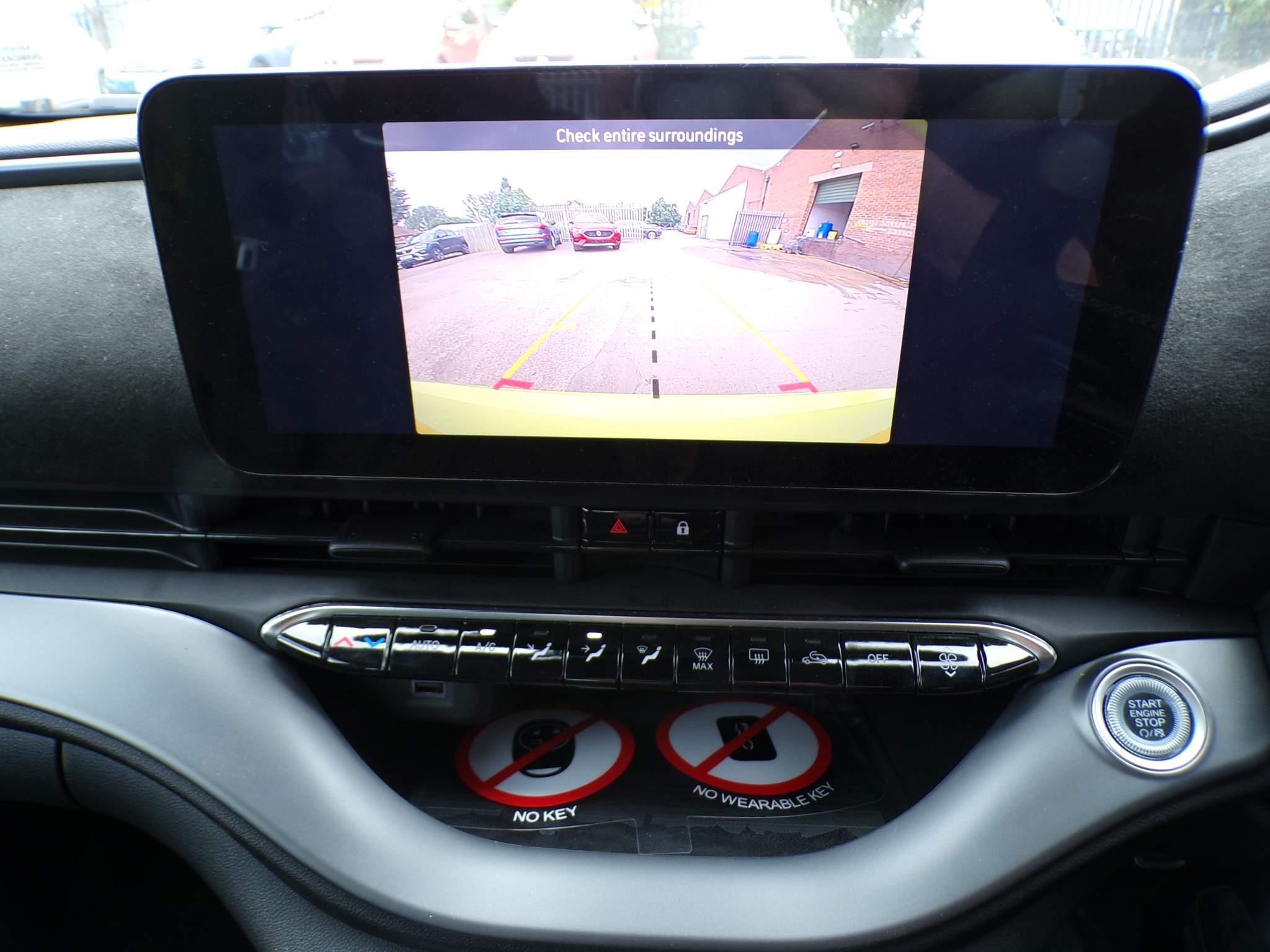 Abarth 500e Cabrio Image 20