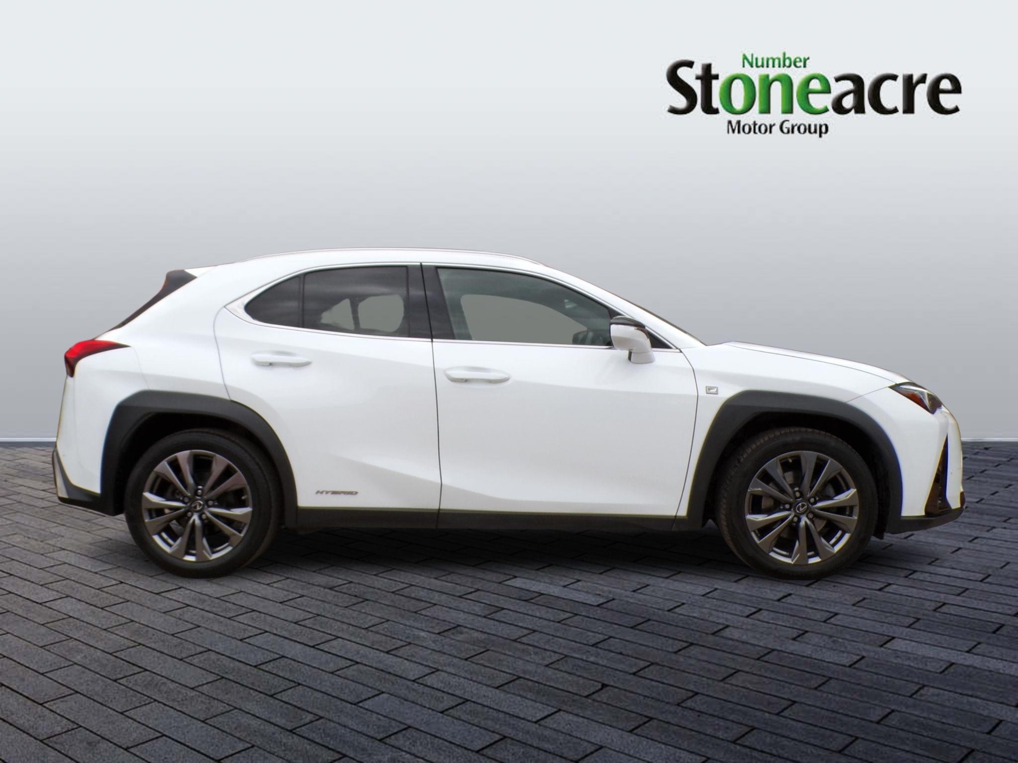 Lexus UX Self-Charging Hybrid Image 8