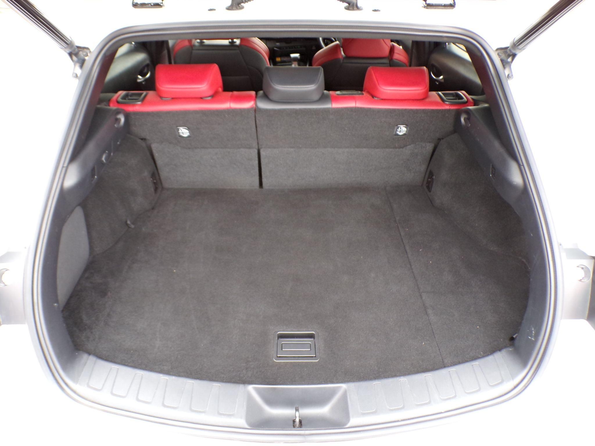 Lexus UX Self-Charging Hybrid Image 10
