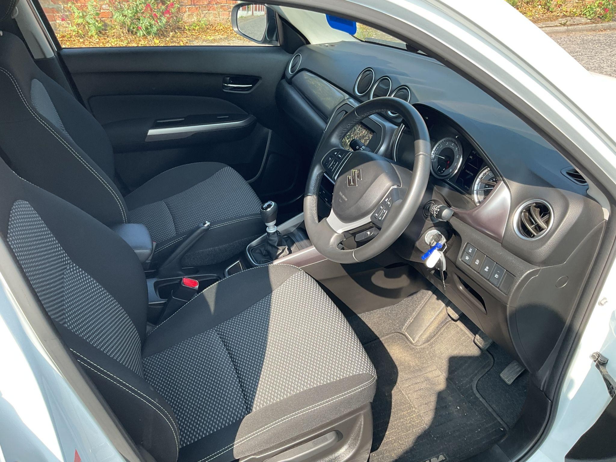 Suzuki Vitara Image 11