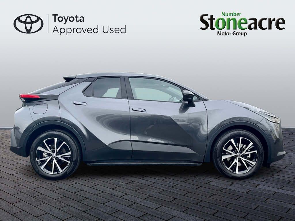 Toyota C-HR Plug-in Hybrid Image 2