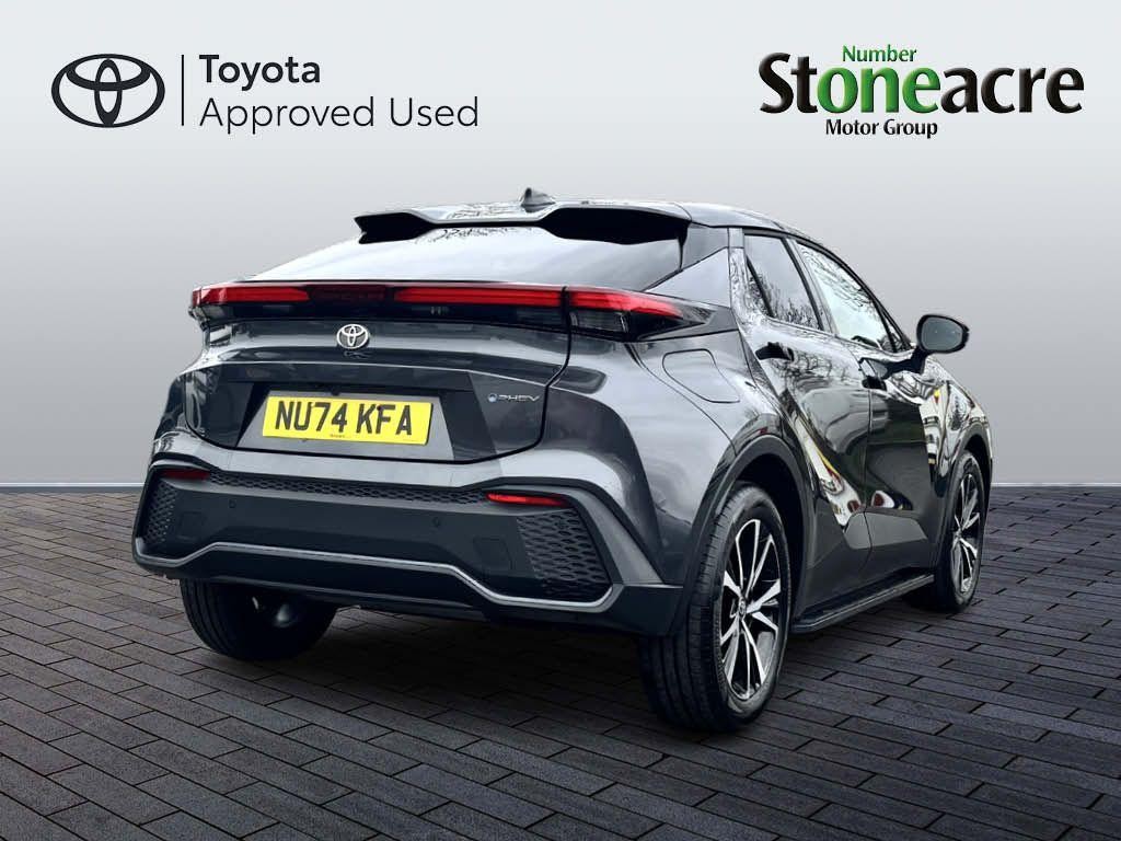 Toyota C-HR Plug-in Hybrid Image 3