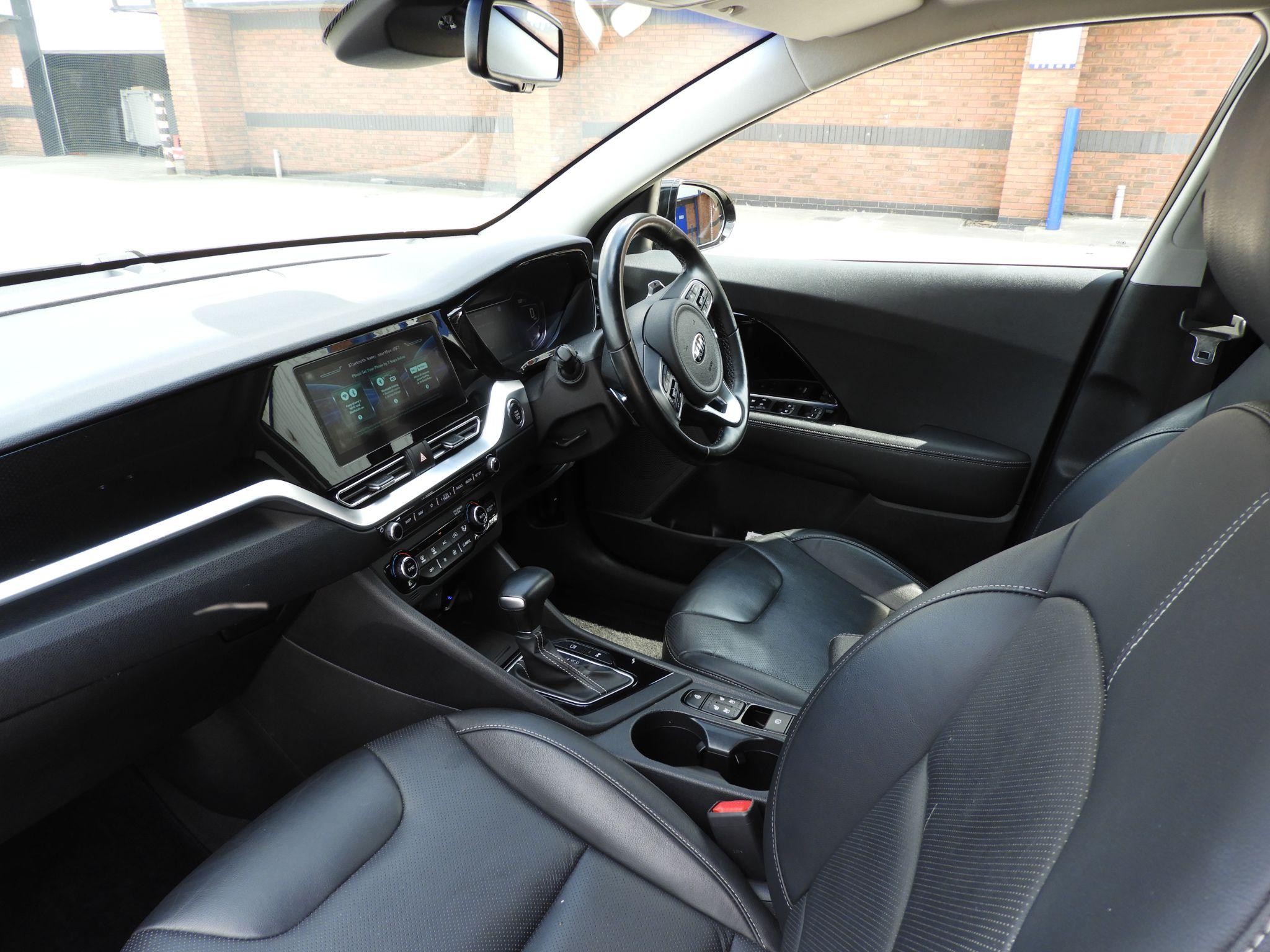 Kia Niro Image 12