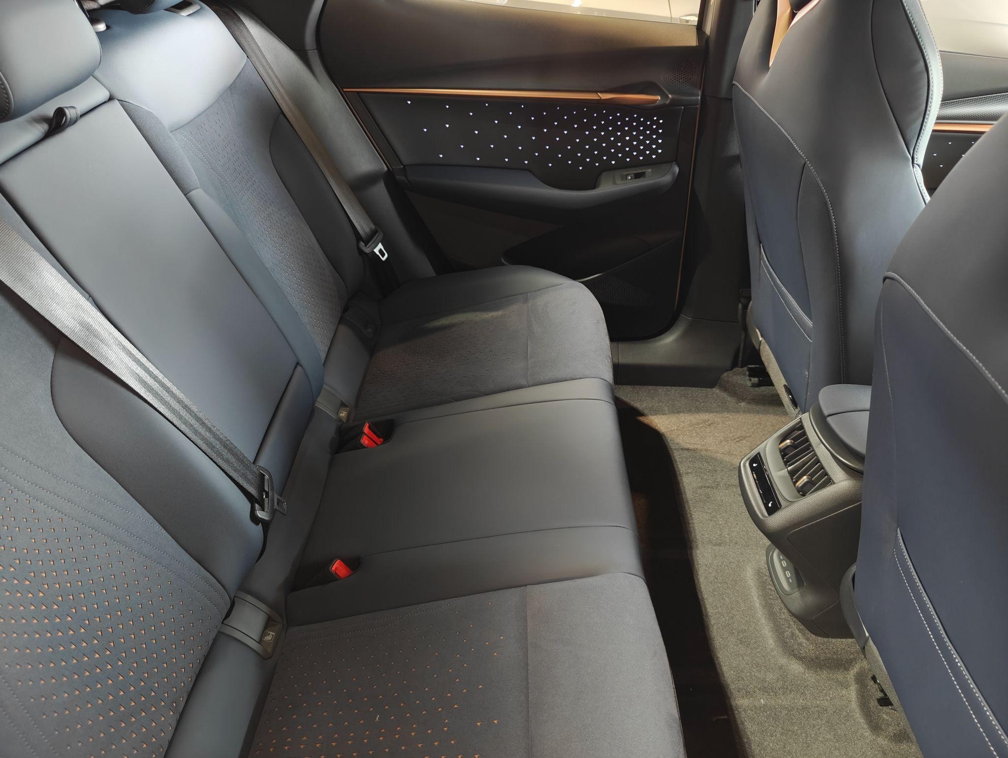 CUPRA Tavascan Image 11