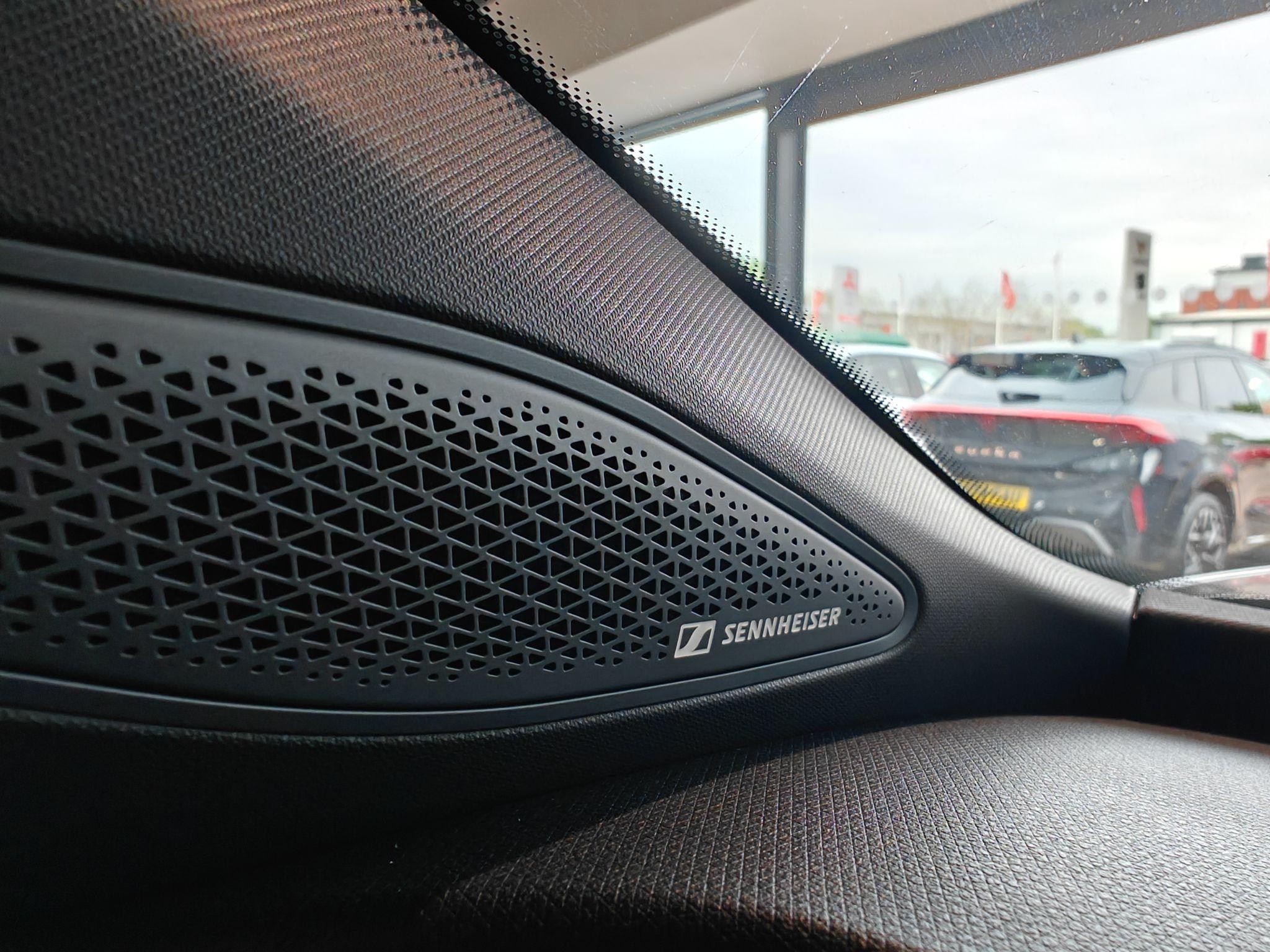 CUPRA Tavascan Image 17