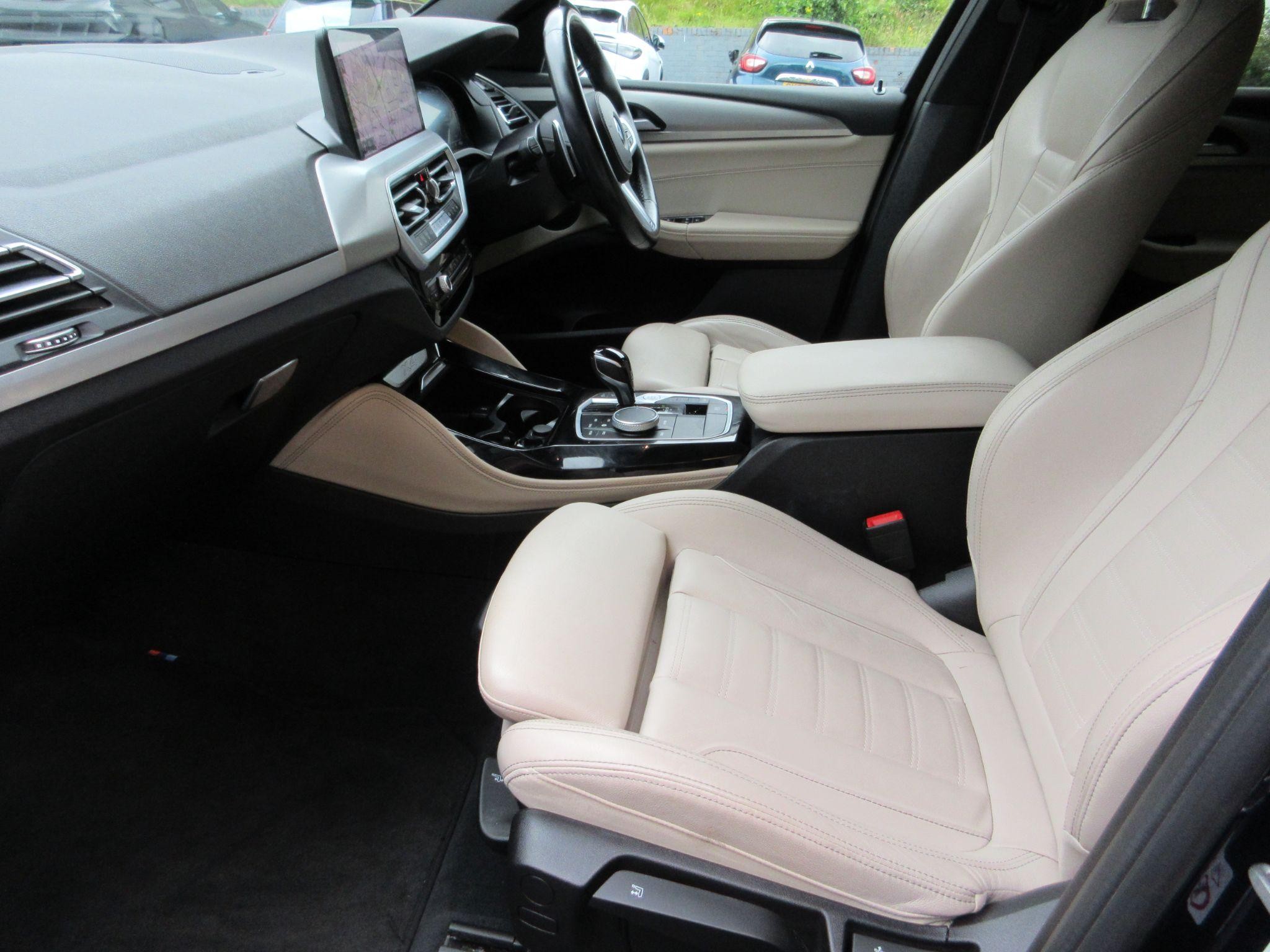 BMW X4 Image 43