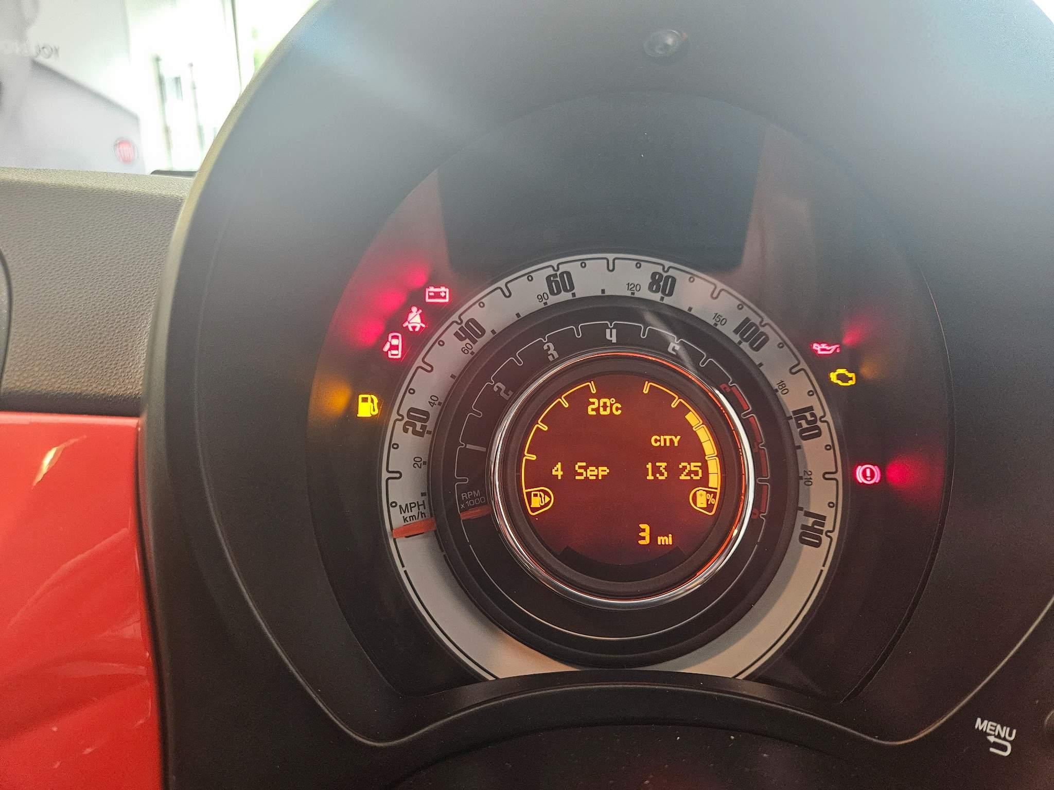 Fiat 500 Hybrid Image 13