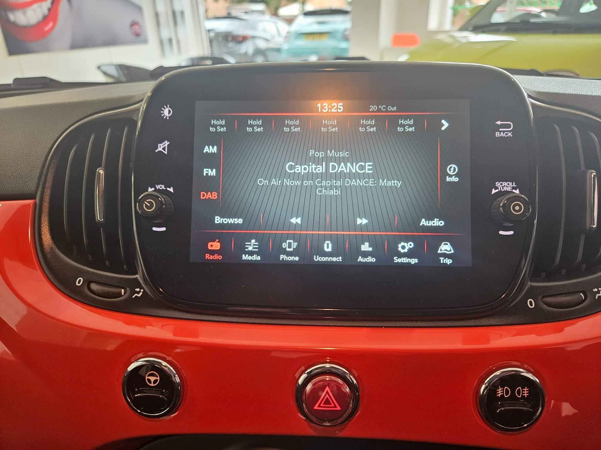 Fiat 500 Hybrid Image 14