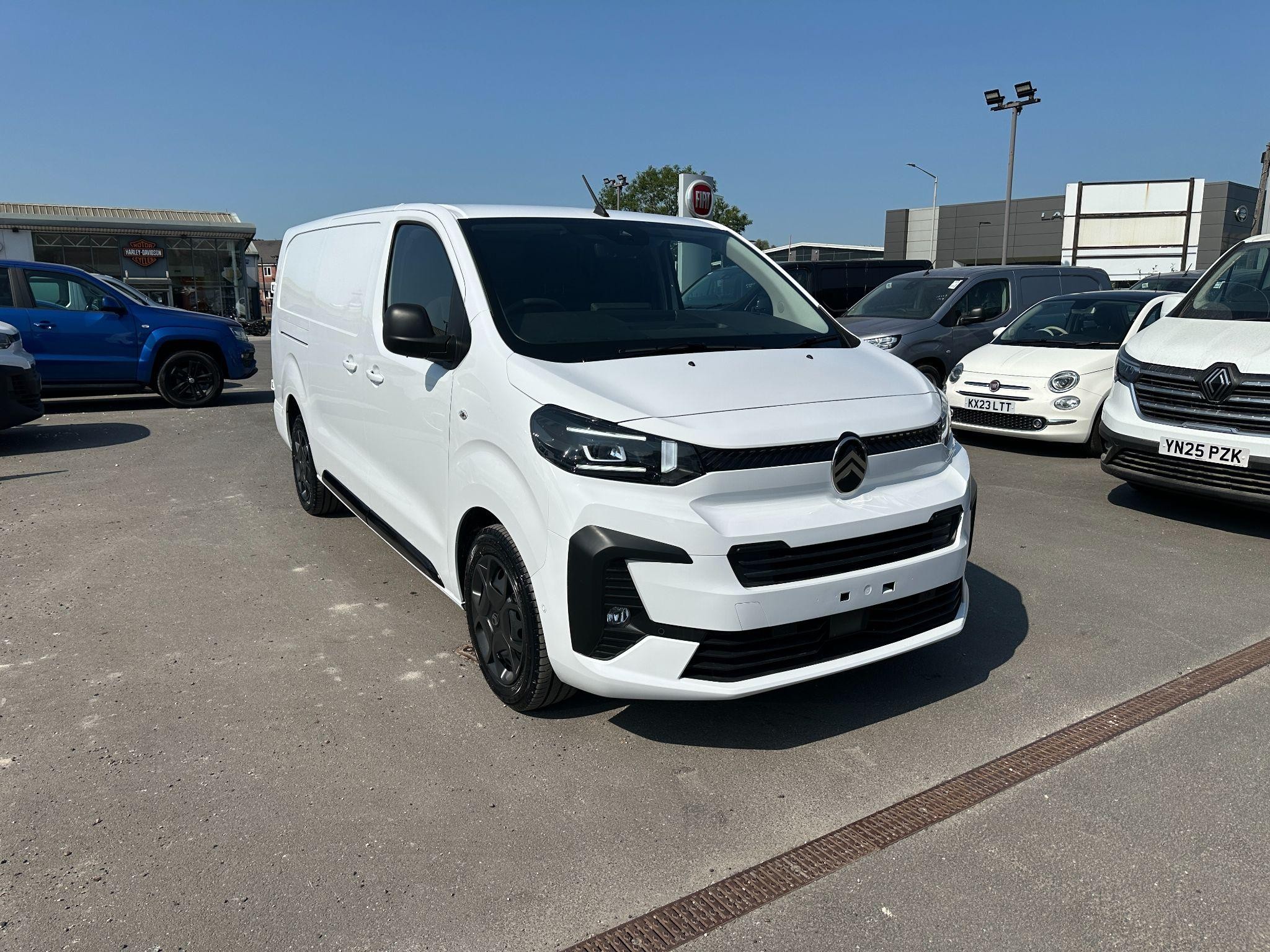 Citroen Dispatch Image 1