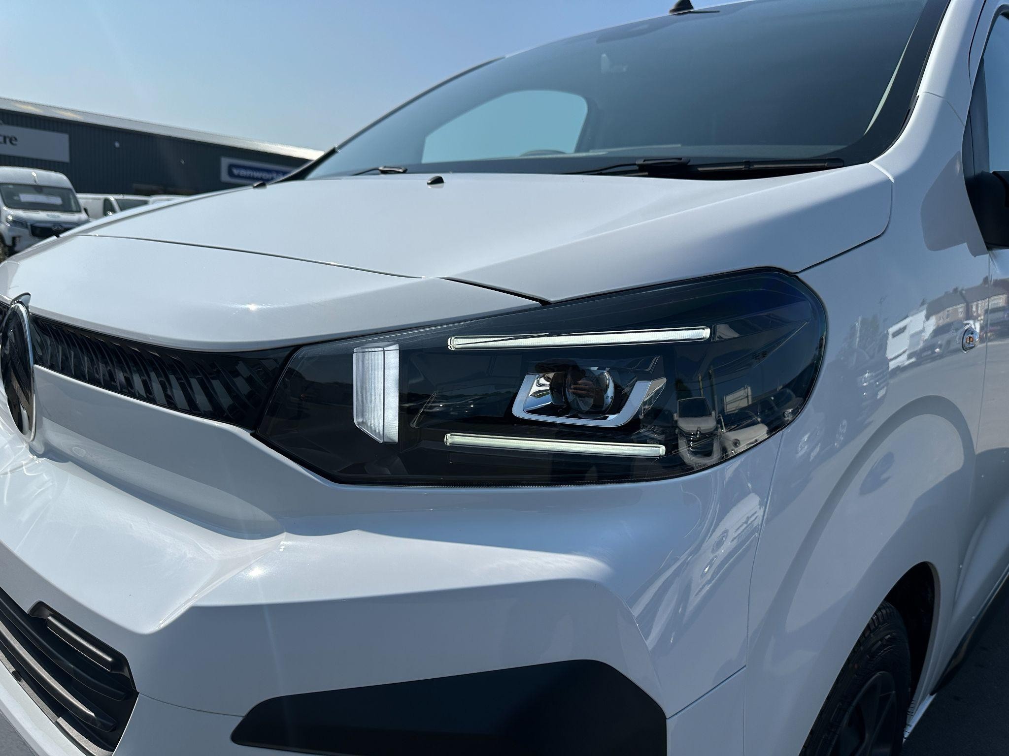 Citroen Dispatch Image 30