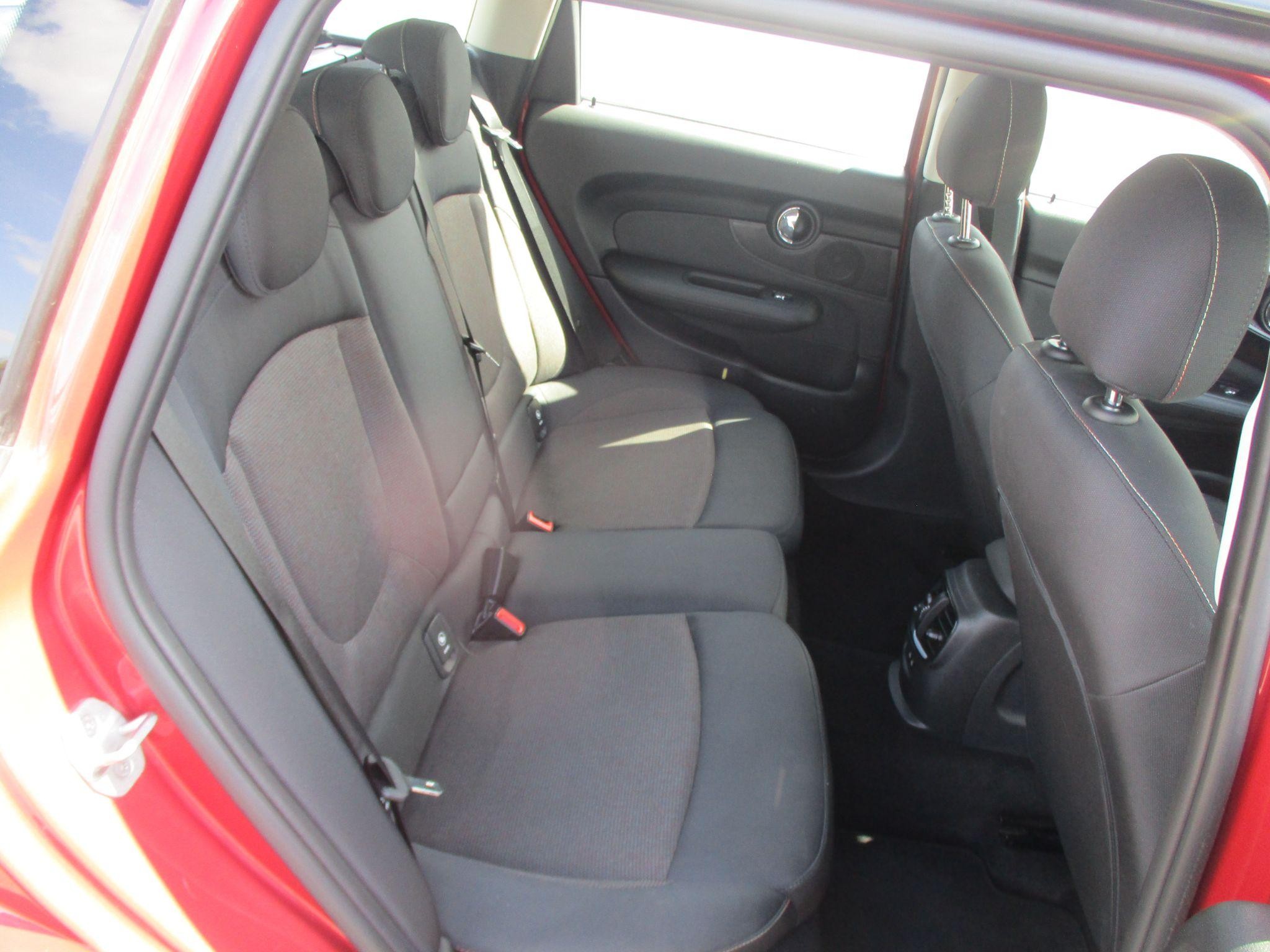 MINI Clubman Image 8