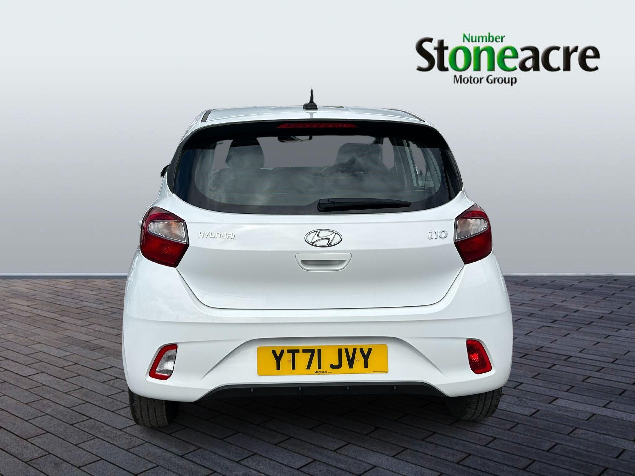 Hyundai i10 Image 6
