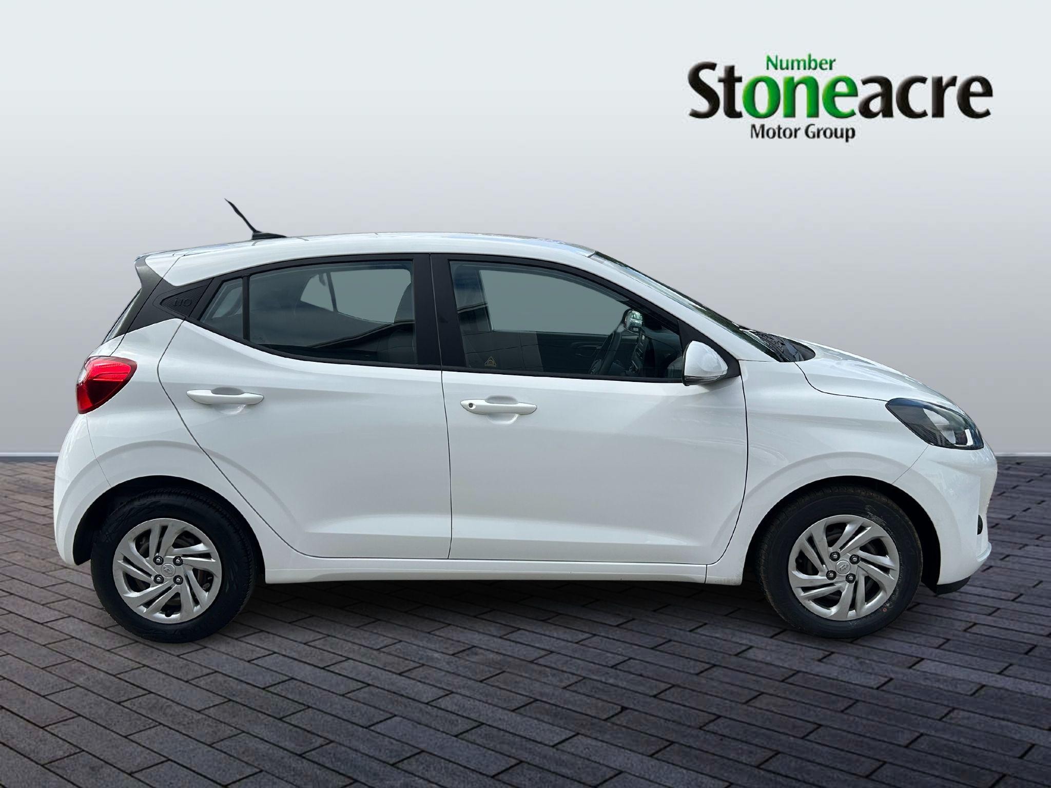 Hyundai i10 Image 8