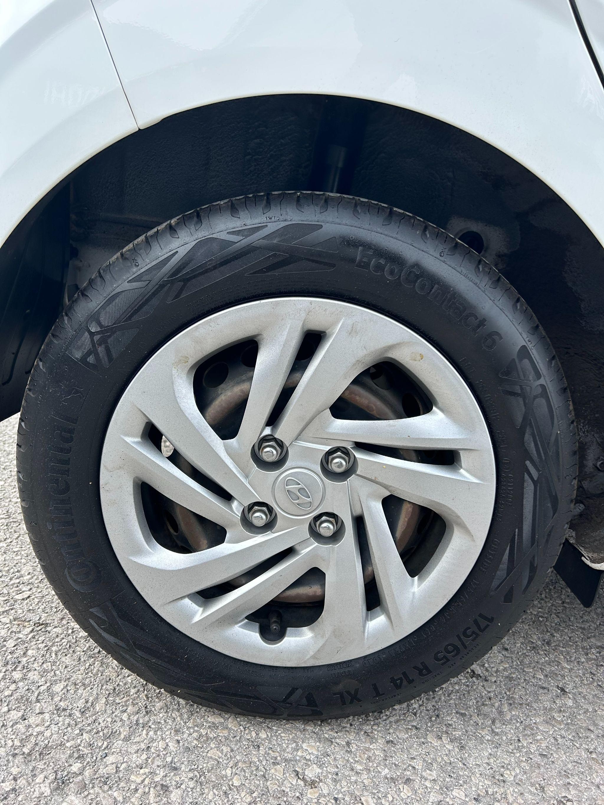 Hyundai i10 Image 9