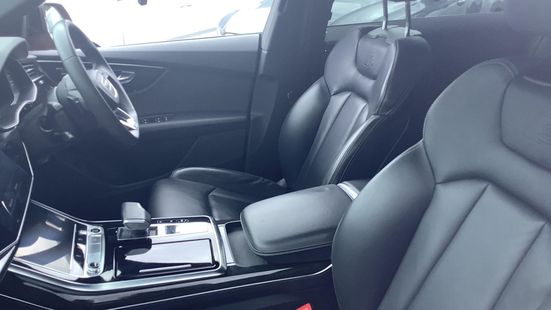 Audi Q8 Image 9