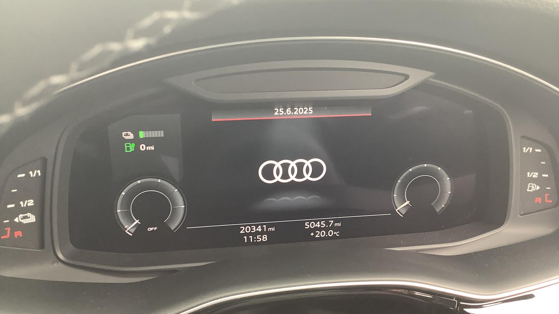 Audi Q8 Image 11