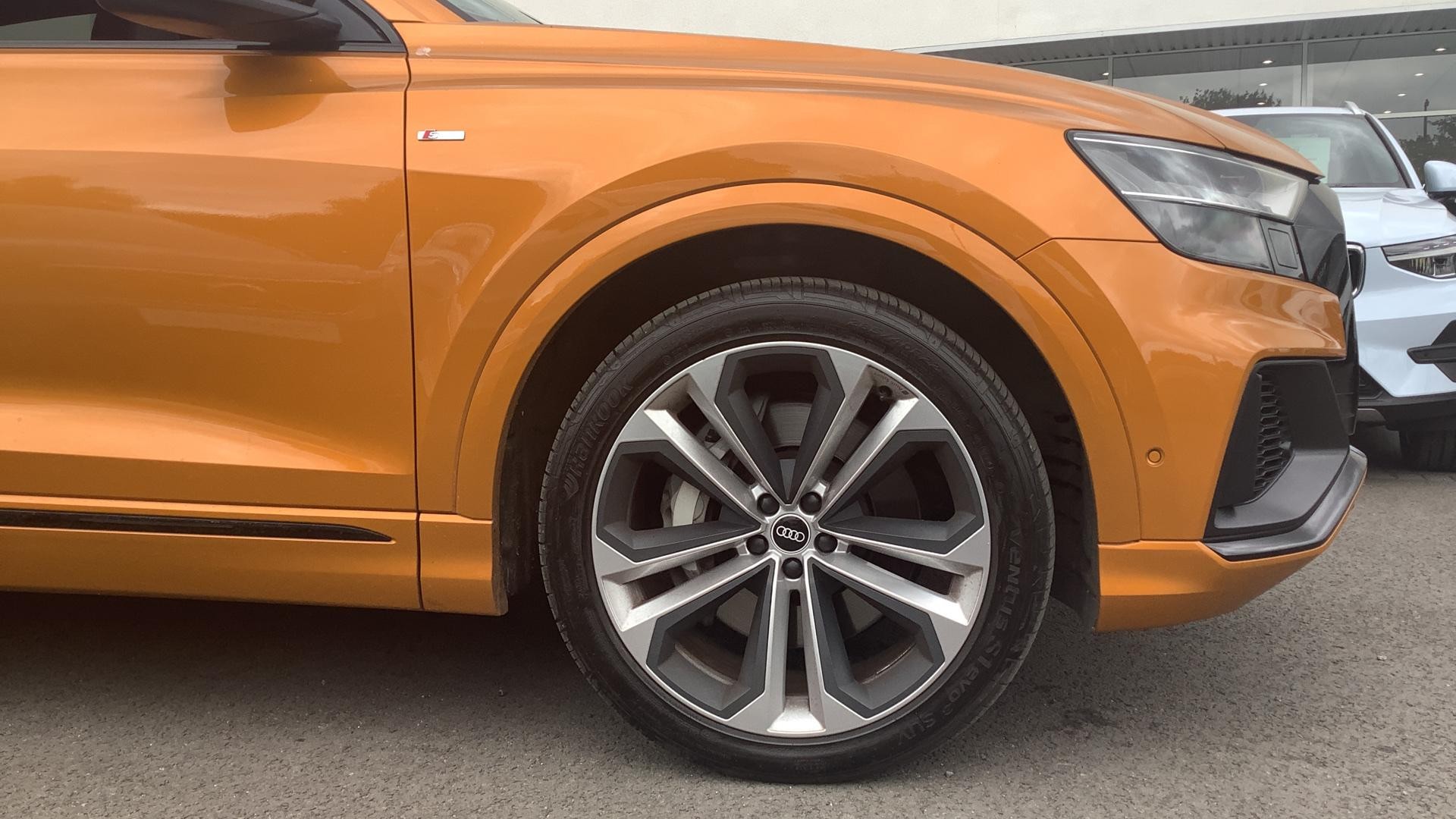 Audi Q8 Image 16