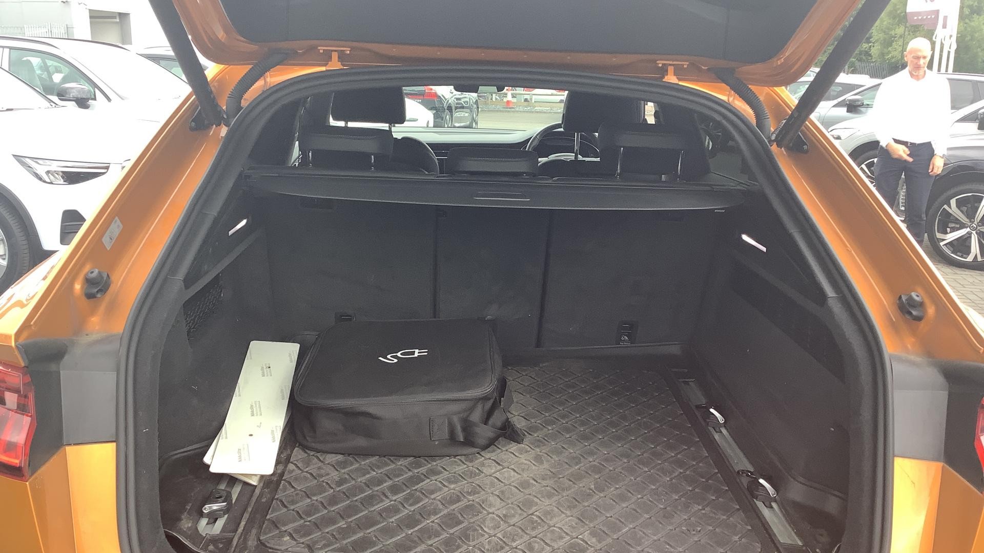 Audi Q8 Image 17