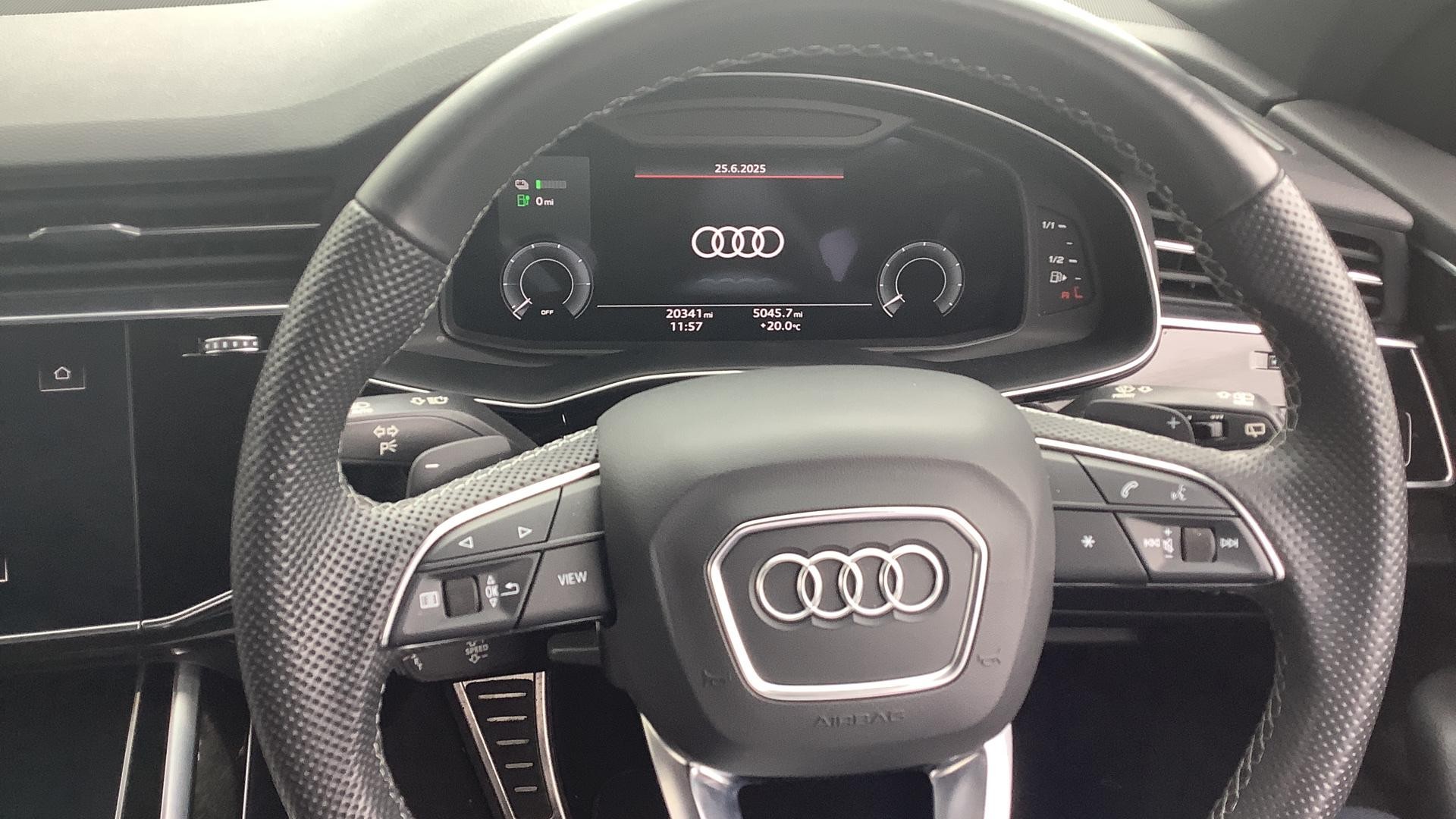 Audi Q8 Image 20