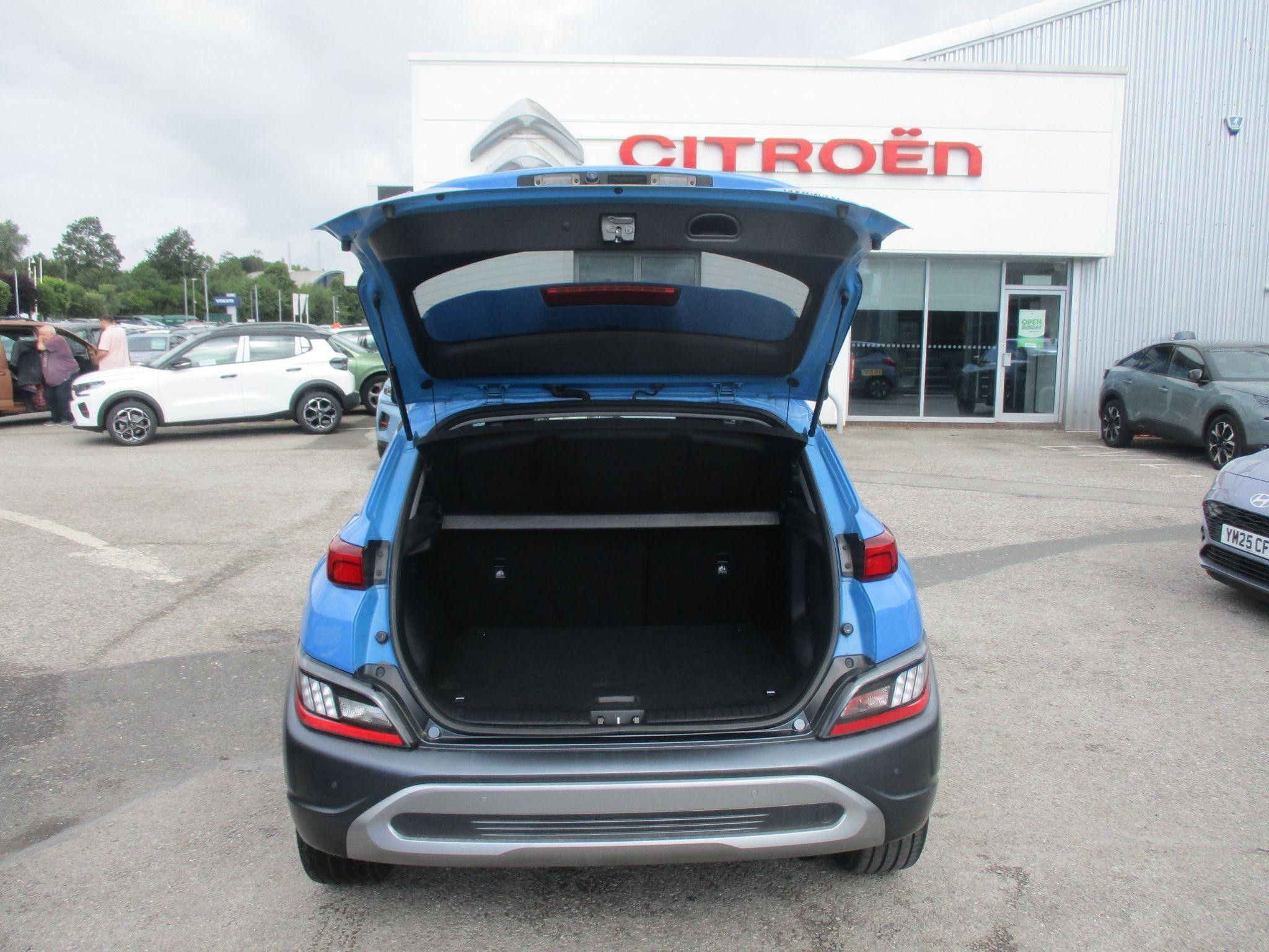Hyundai KONA Image 10