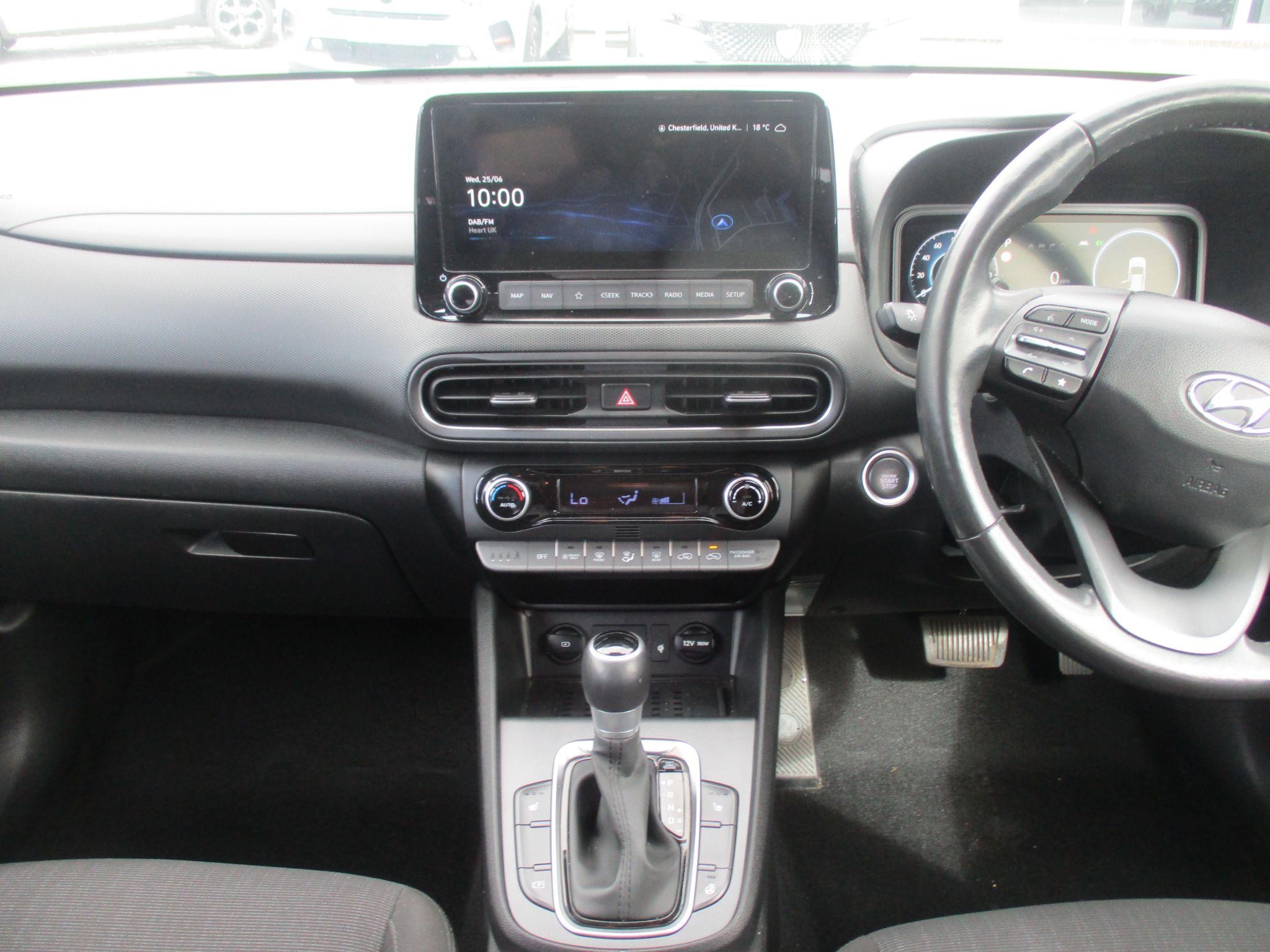 Hyundai KONA Image 15