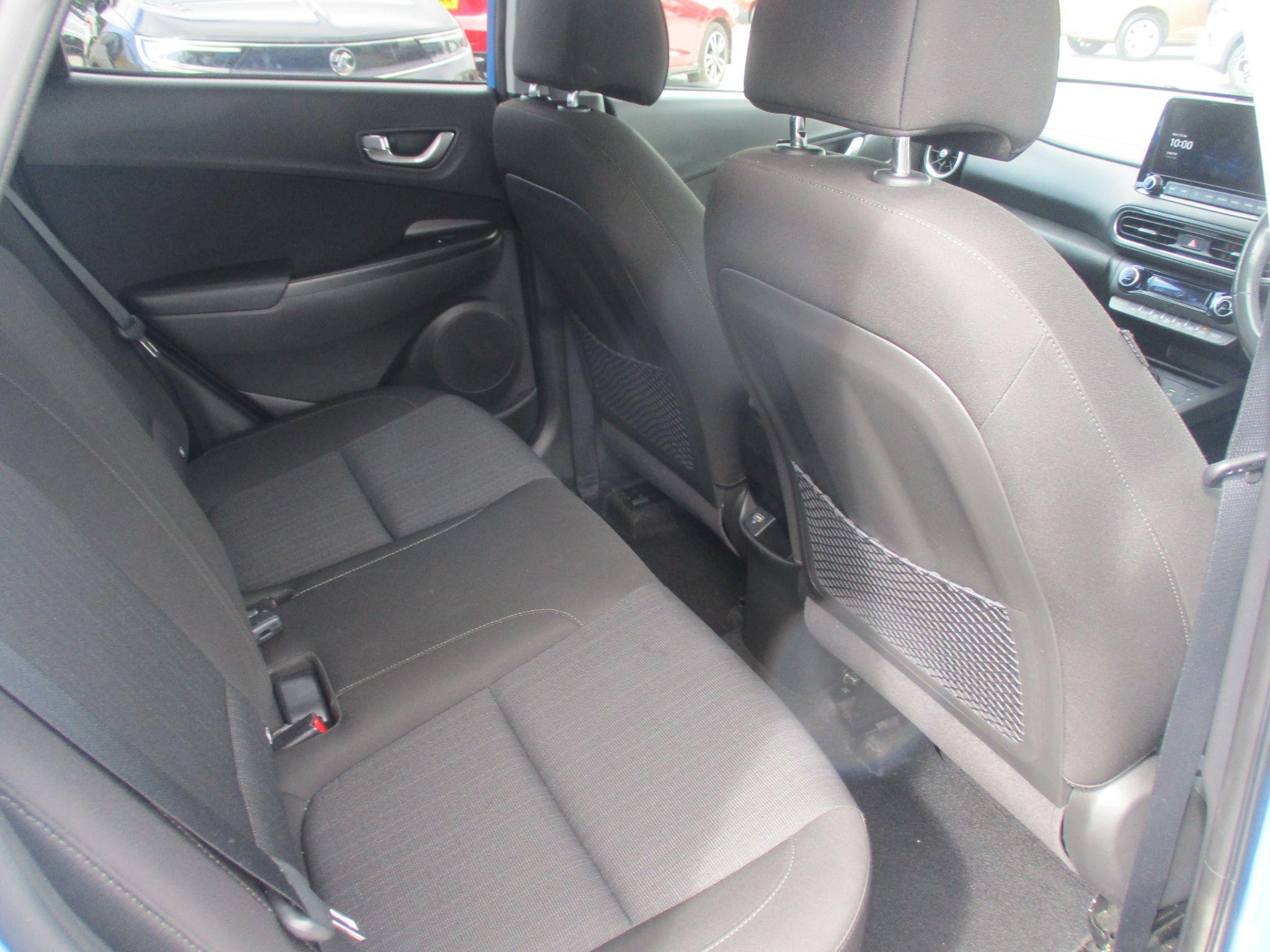Hyundai KONA Image 17