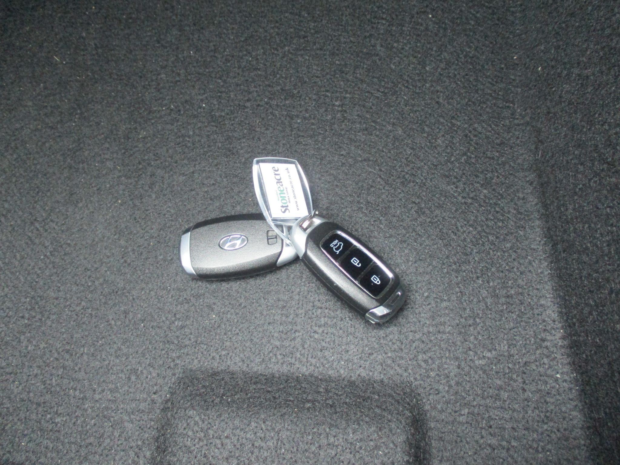 Hyundai KONA Image 19