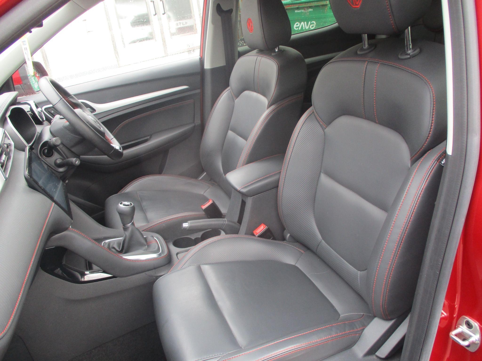 MG ZS Image 35