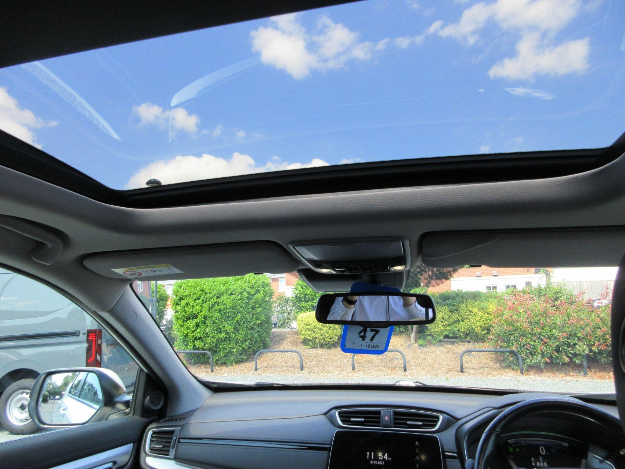 Honda CR-V Image 10