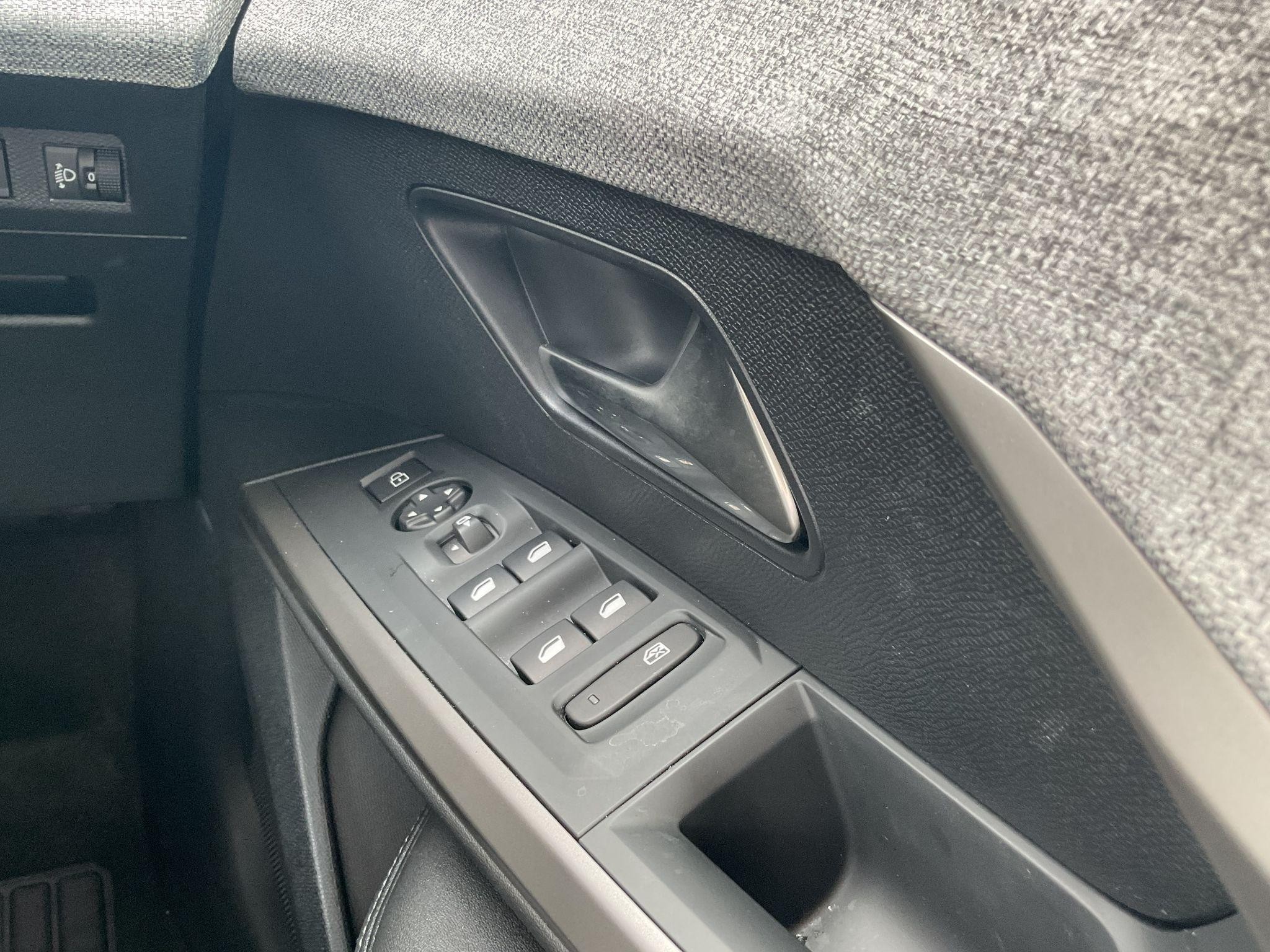Peugeot 3008 Image 19