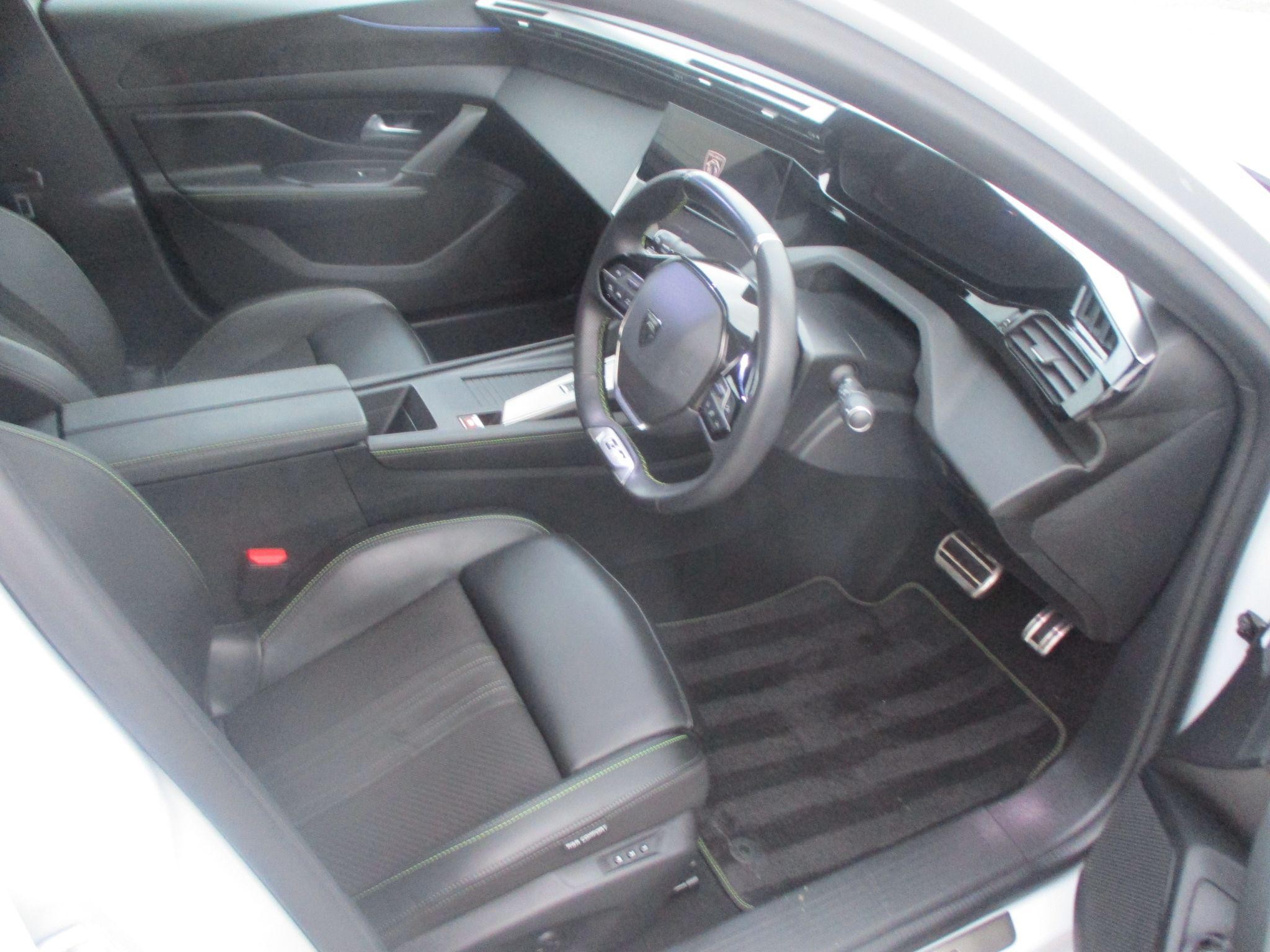 Peugeot 408 Image 14