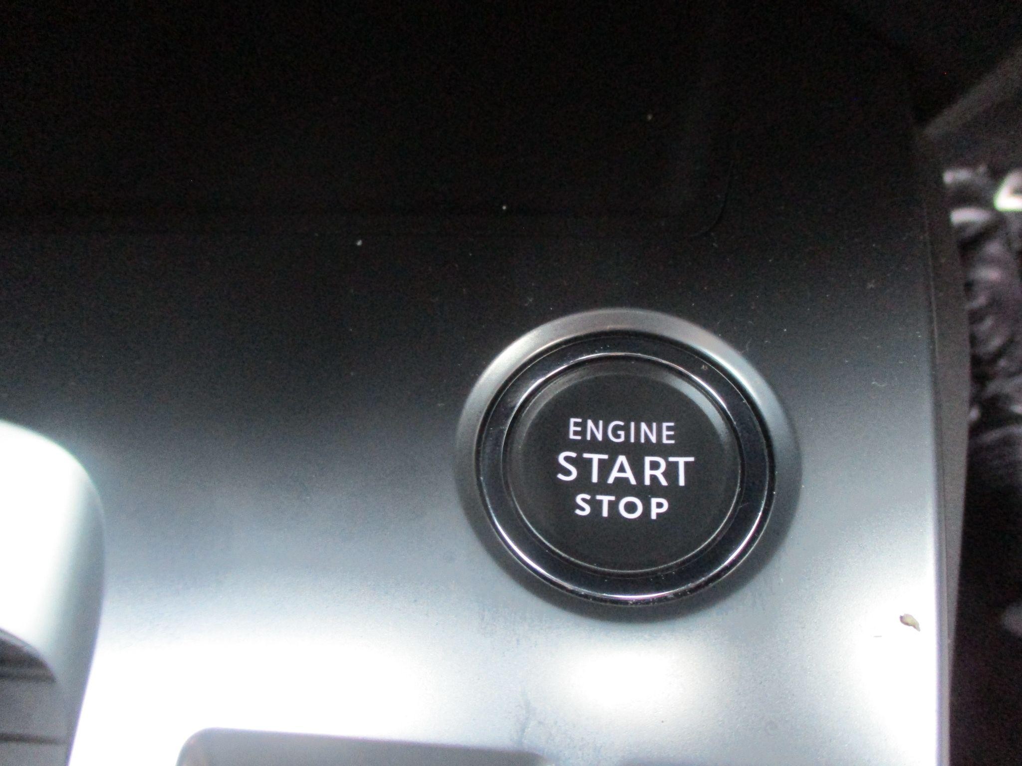 Peugeot 408 Image 21
