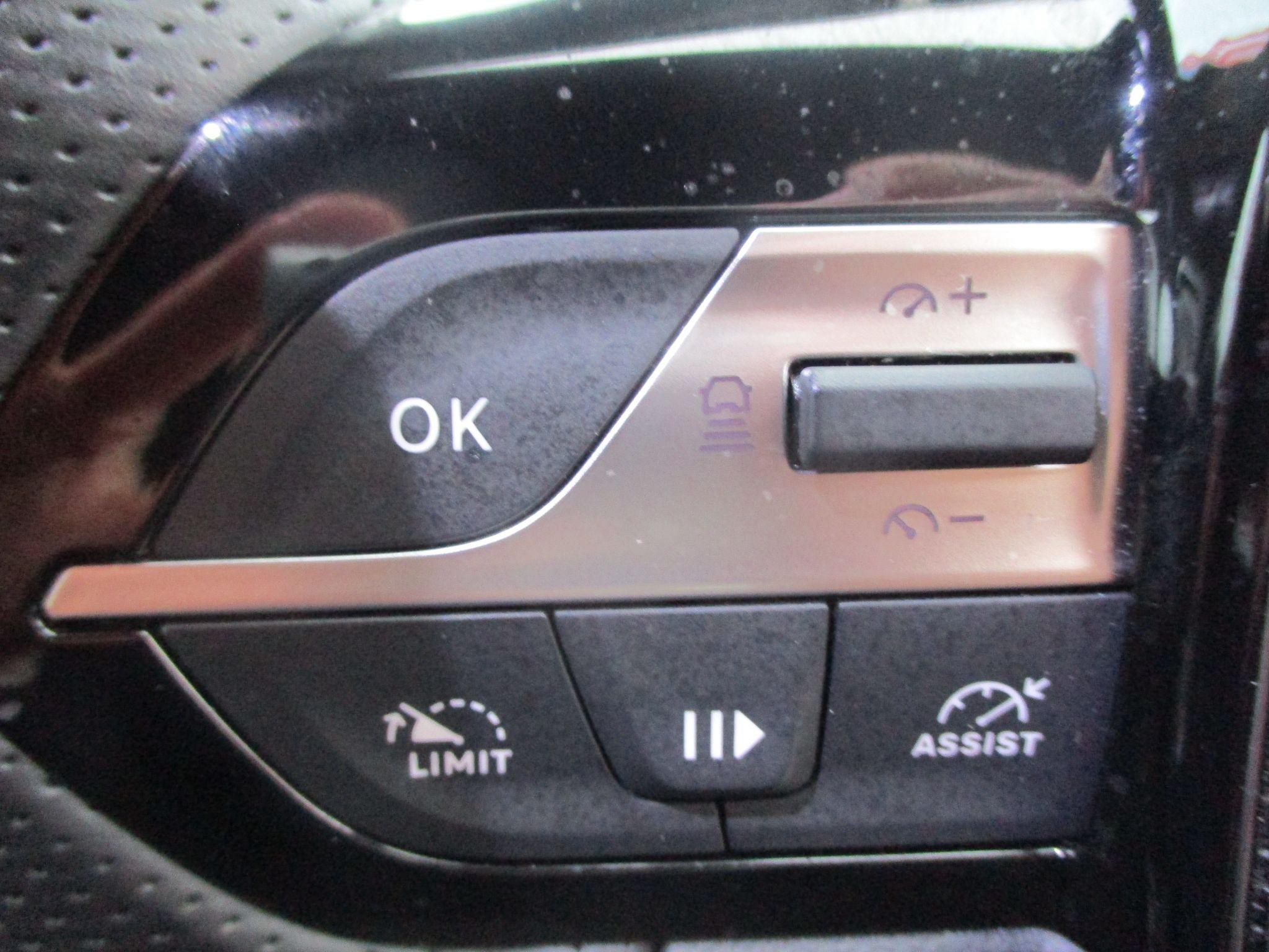 Peugeot 408 Image 25