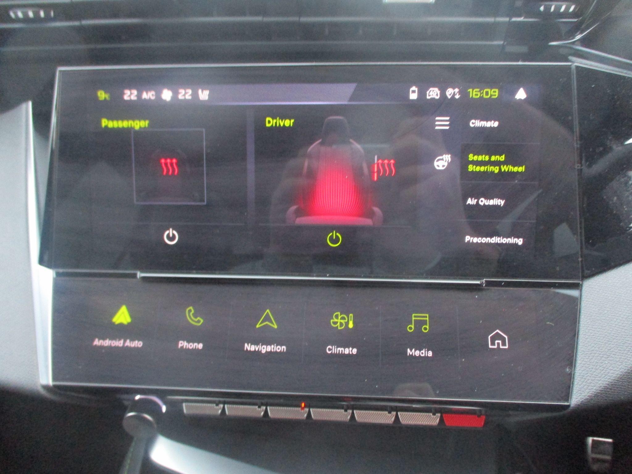 Peugeot 408 Image 35