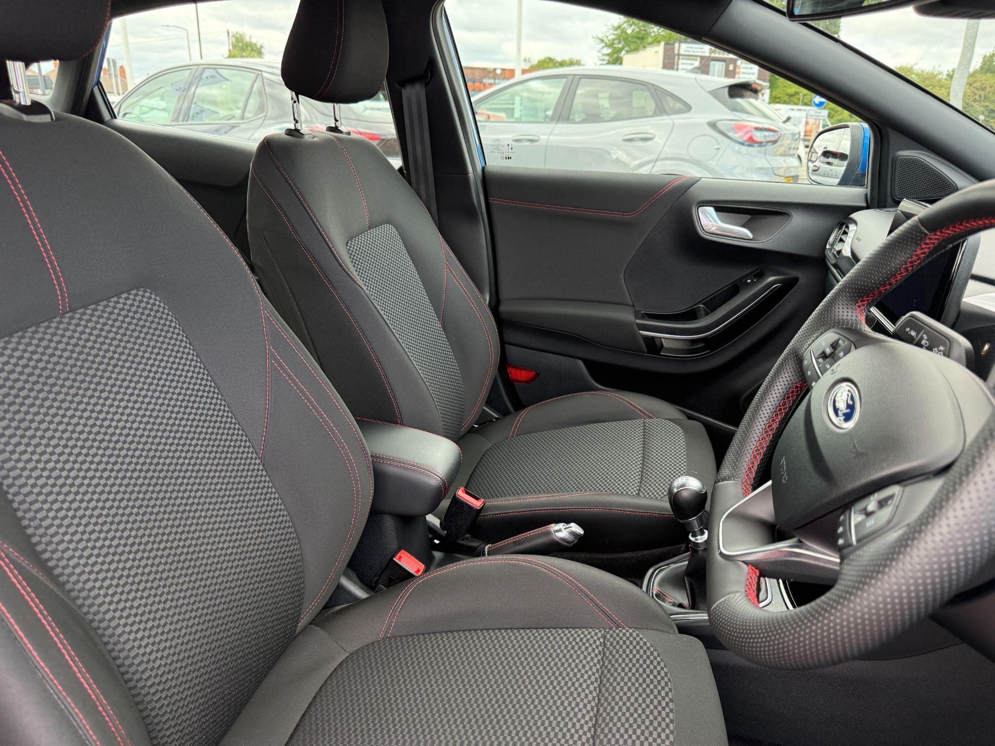 Ford Puma Image 12