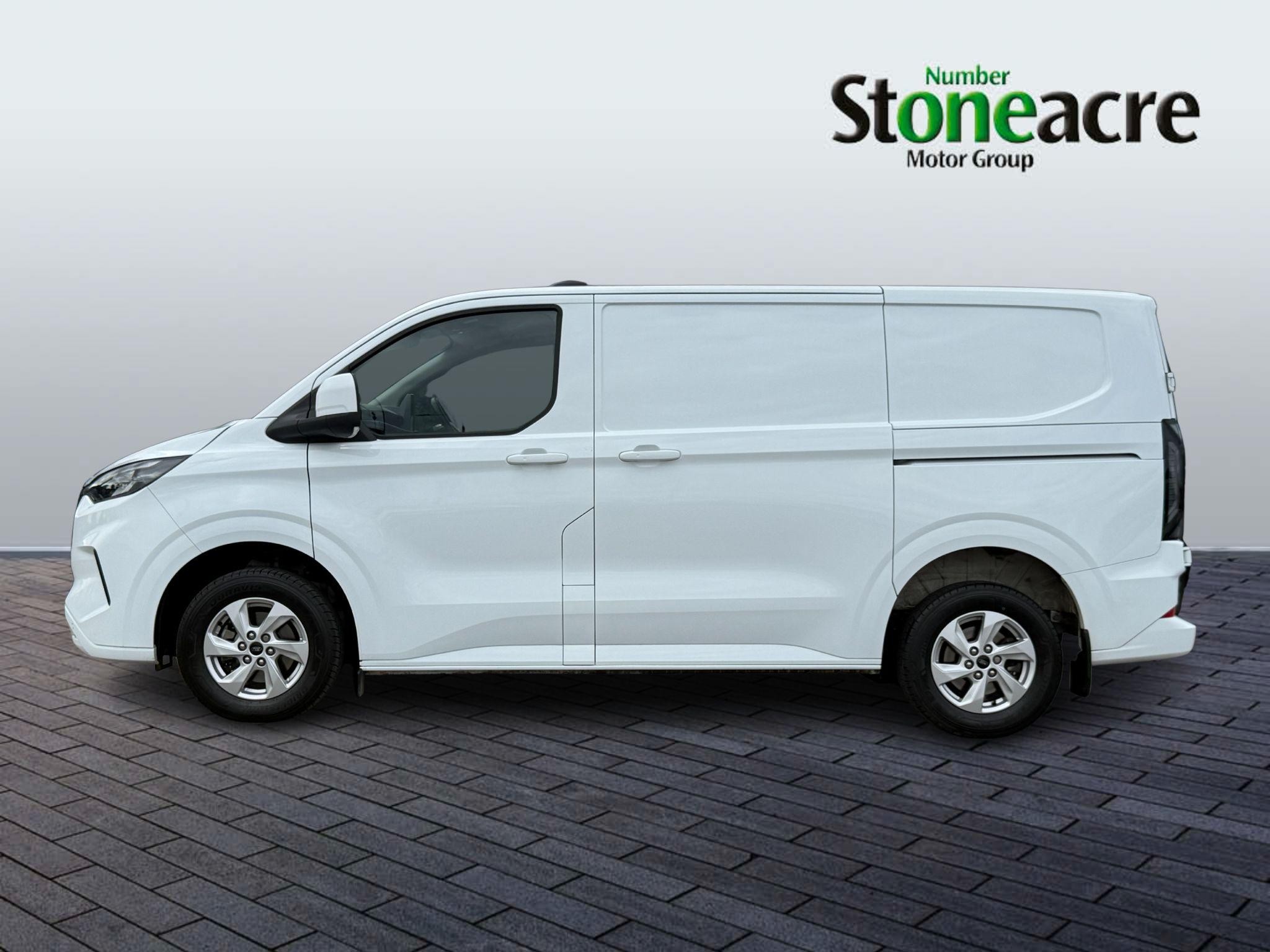 Ford Transit Custom Image 4